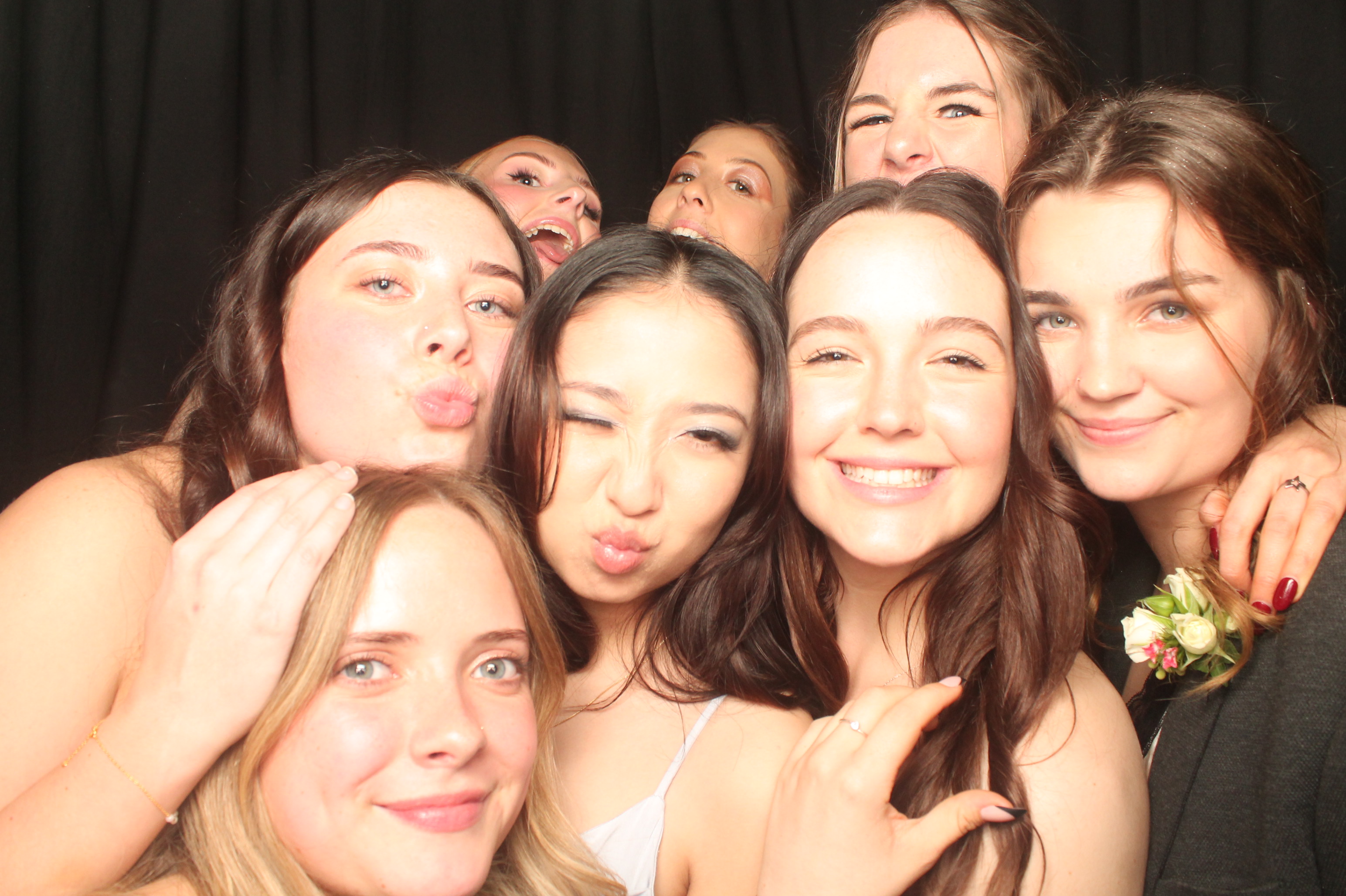 Hutt Valley High School Ball - Booth One | View more photos from the event at wgtngallery.classicphotobooths.co.nz/u/wgtncpbgallery/Hutt-Valley-High-School-Ball-Booth-One