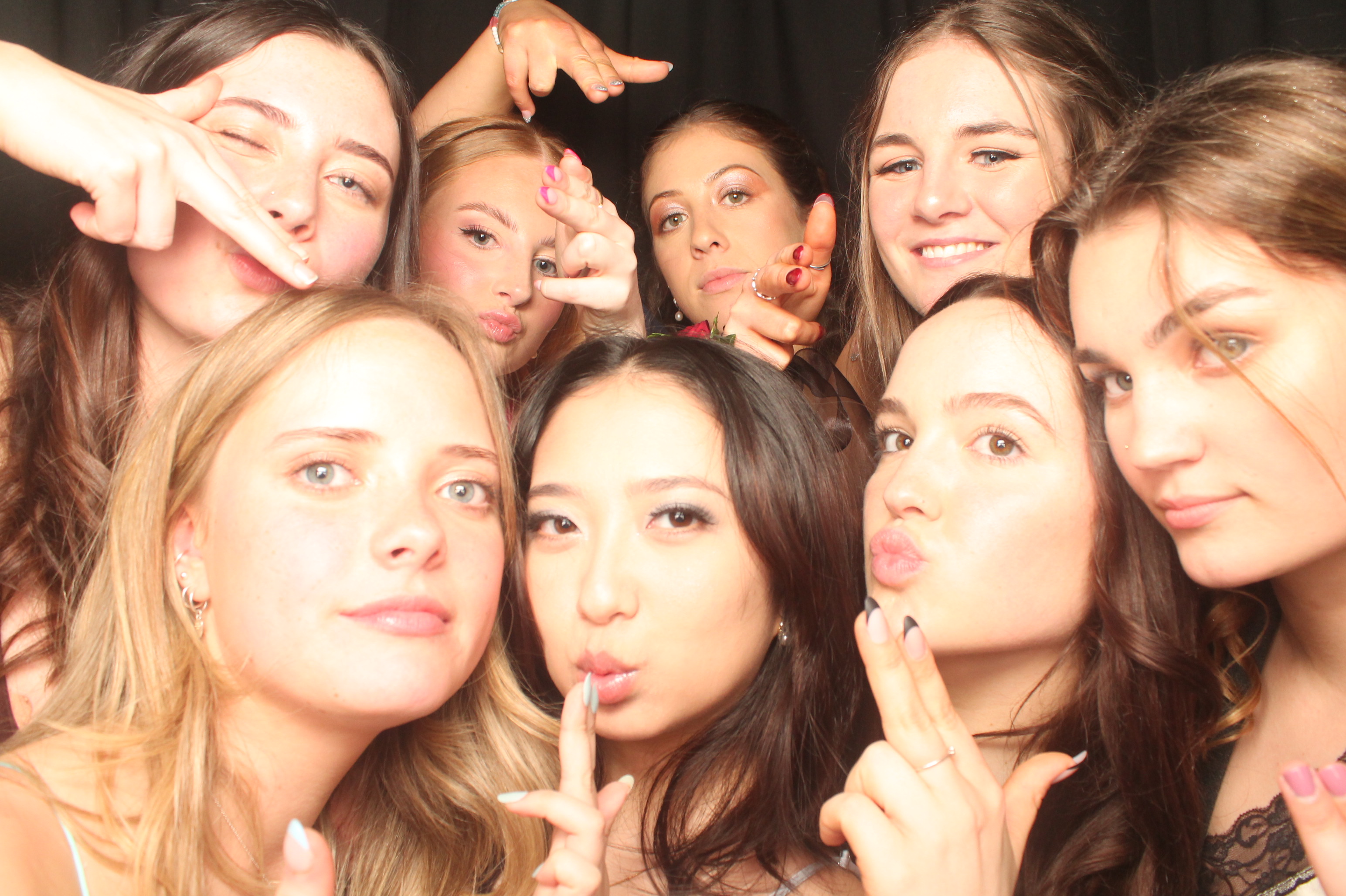 Hutt Valley High School Ball - Booth One | View more photos from the event at wgtngallery.classicphotobooths.co.nz/u/wgtncpbgallery/Hutt-Valley-High-School-Ball-Booth-One