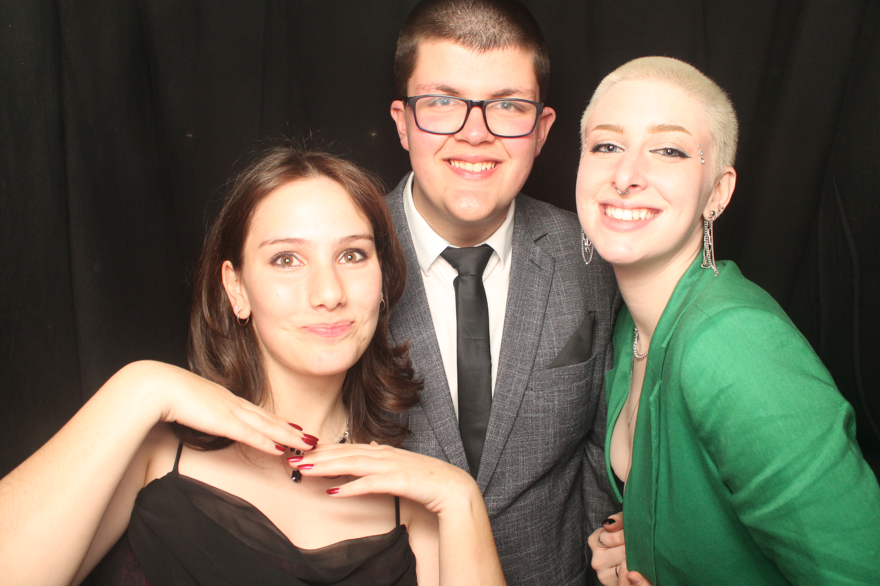 Hutt Valley High School Ball - Booth One | View more photos from the event at wgtngallery.classicphotobooths.co.nz/u/wgtncpbgallery/Hutt-Valley-High-School-Ball-Booth-One