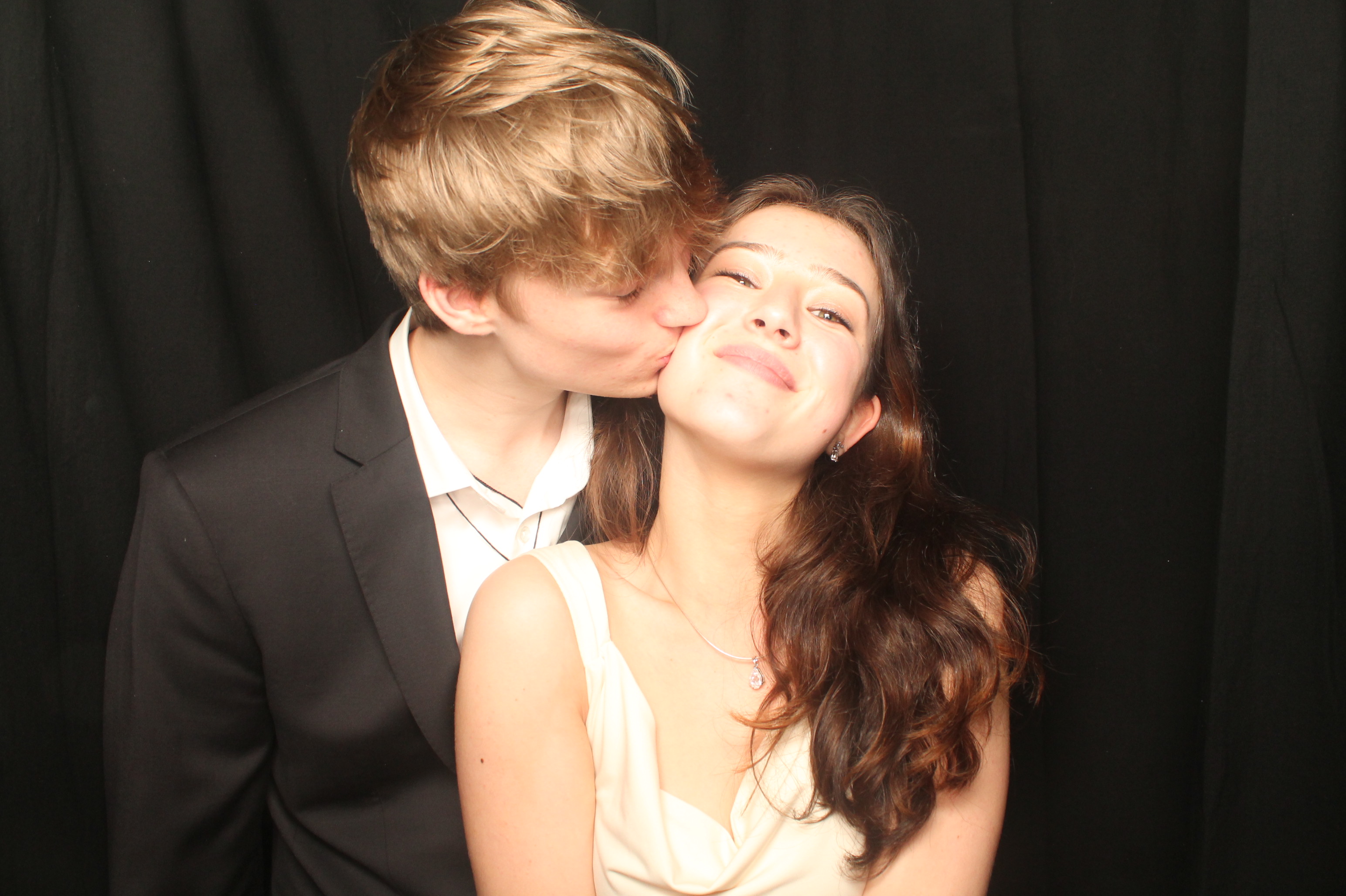 Hutt Valley High School Ball - Booth One | View more photos from the event at wgtngallery.classicphotobooths.co.nz/u/wgtncpbgallery/Hutt-Valley-High-School-Ball-Booth-One