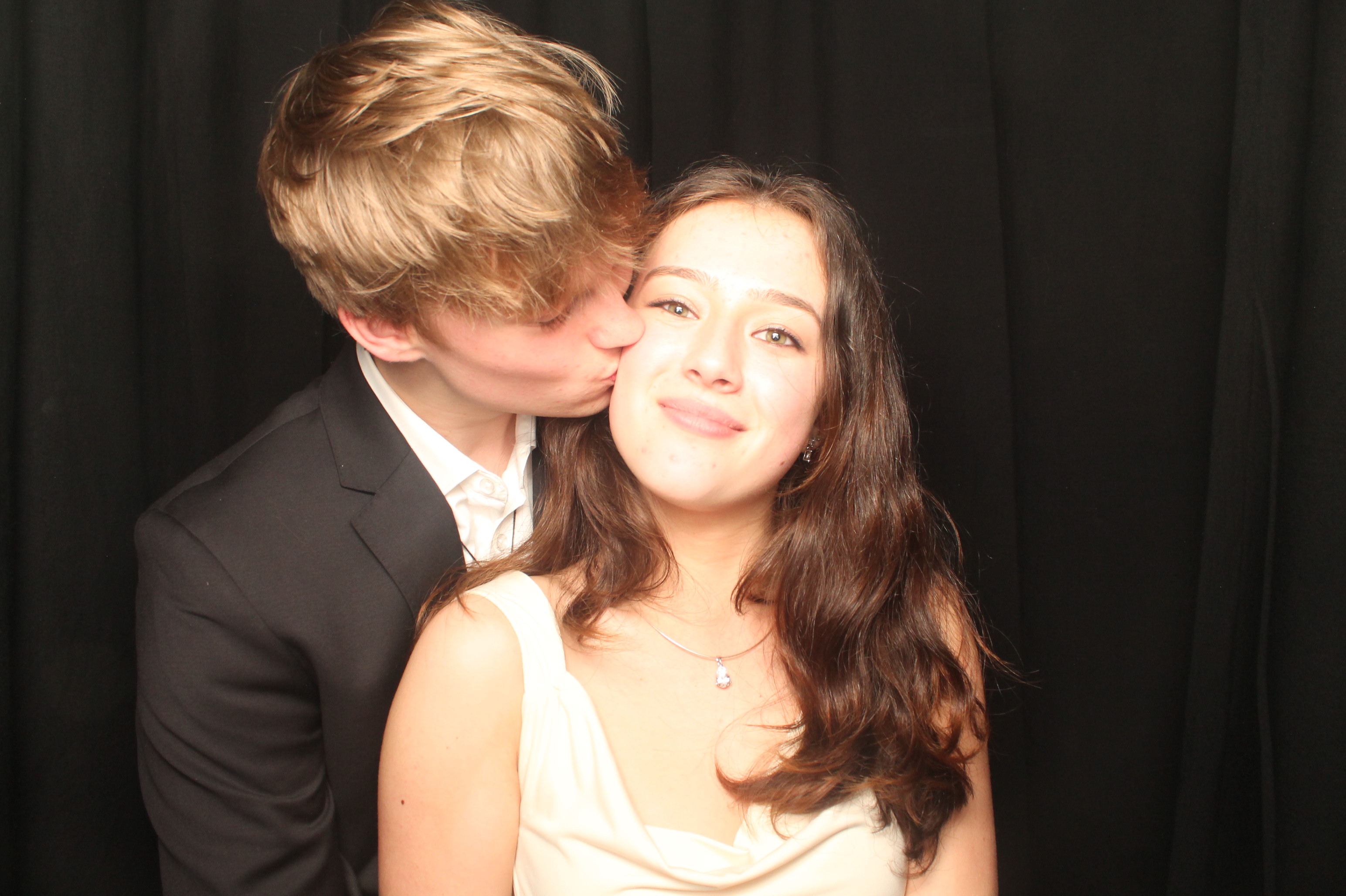 Hutt Valley High School Ball - Booth One | View more photos from the event at wgtngallery.classicphotobooths.co.nz/u/wgtncpbgallery/Hutt-Valley-High-School-Ball-Booth-One