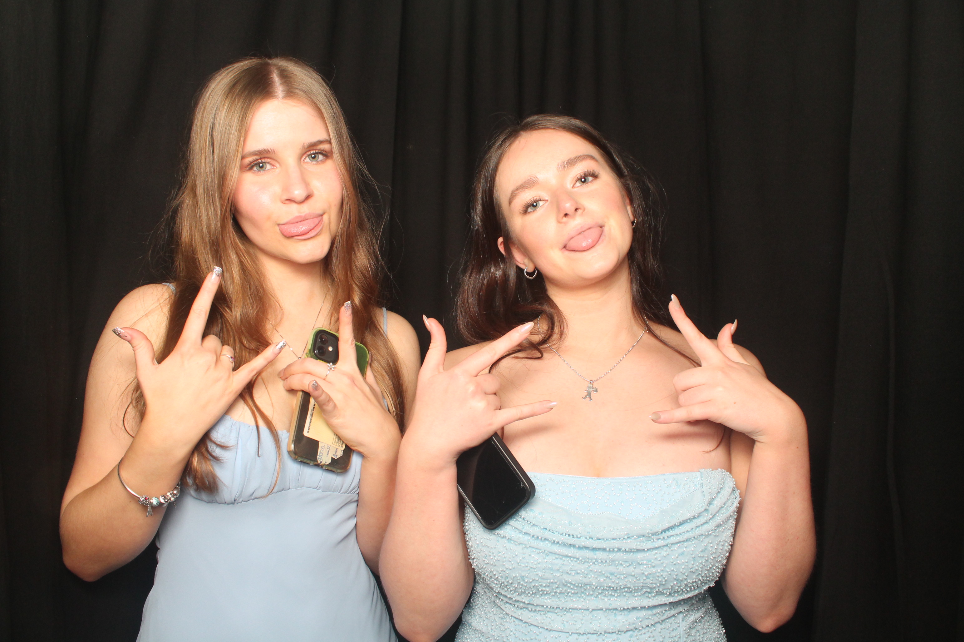 Hutt Valley High School Ball - Booth One | View more photos from the event at wgtngallery.classicphotobooths.co.nz/u/wgtncpbgallery/Hutt-Valley-High-School-Ball-Booth-One