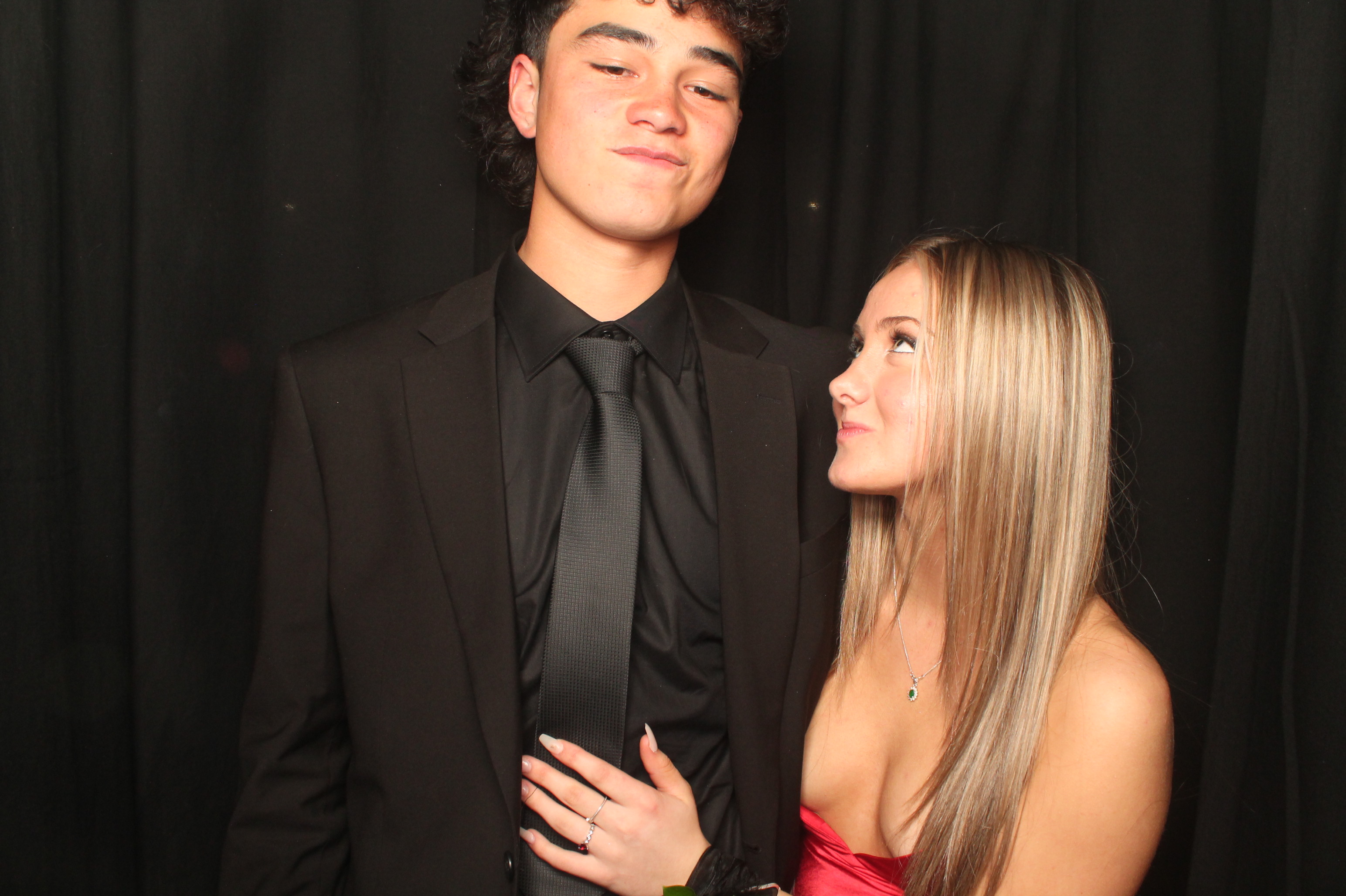 Hutt Valley High School Ball - Booth One | View more photos from the event at wgtngallery.classicphotobooths.co.nz/u/wgtncpbgallery/Hutt-Valley-High-School-Ball-Booth-One