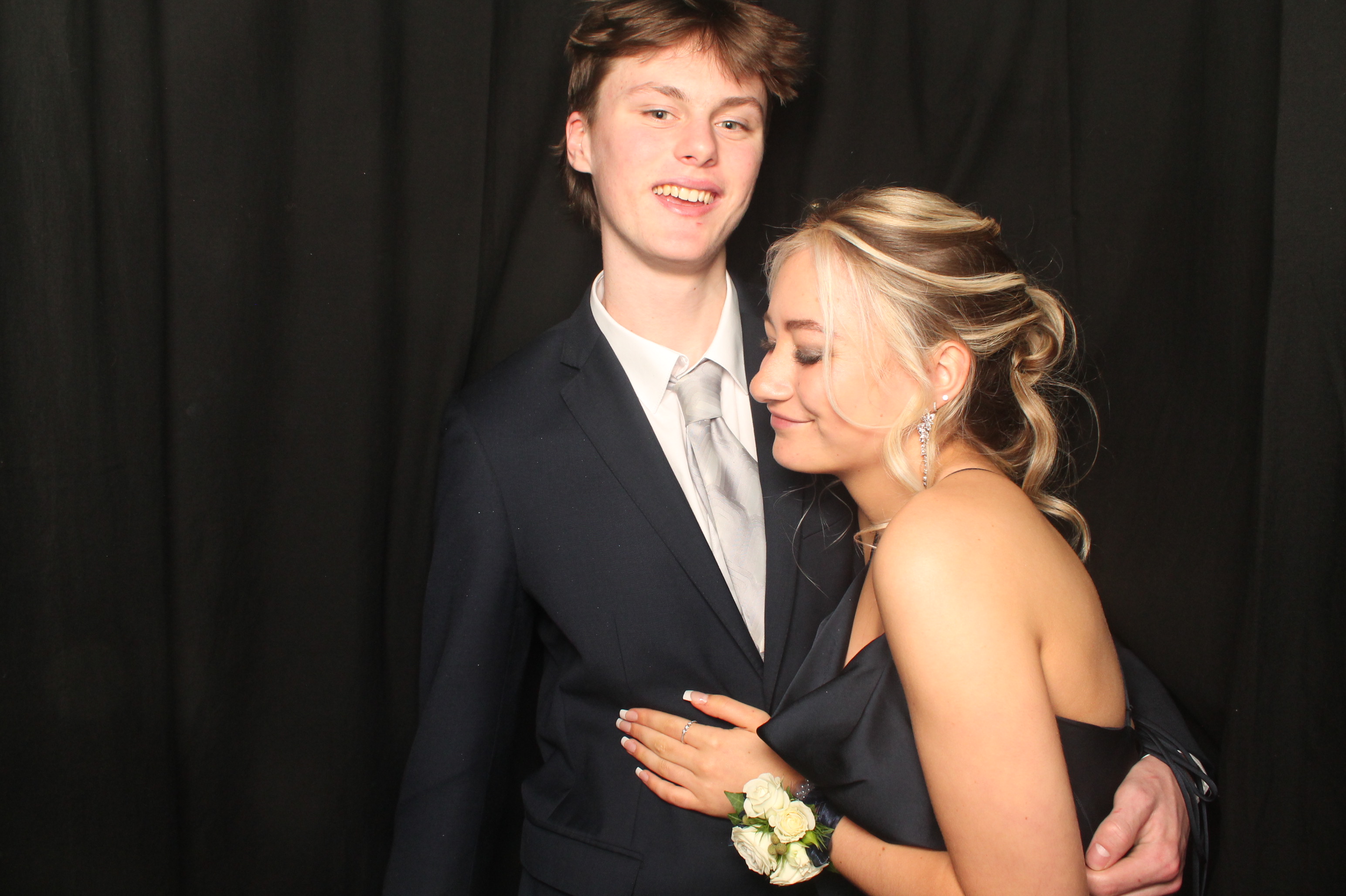 Hutt Valley High School Ball - Booth One | View more photos from the event at wgtngallery.classicphotobooths.co.nz/u/wgtncpbgallery/Hutt-Valley-High-School-Ball-Booth-One