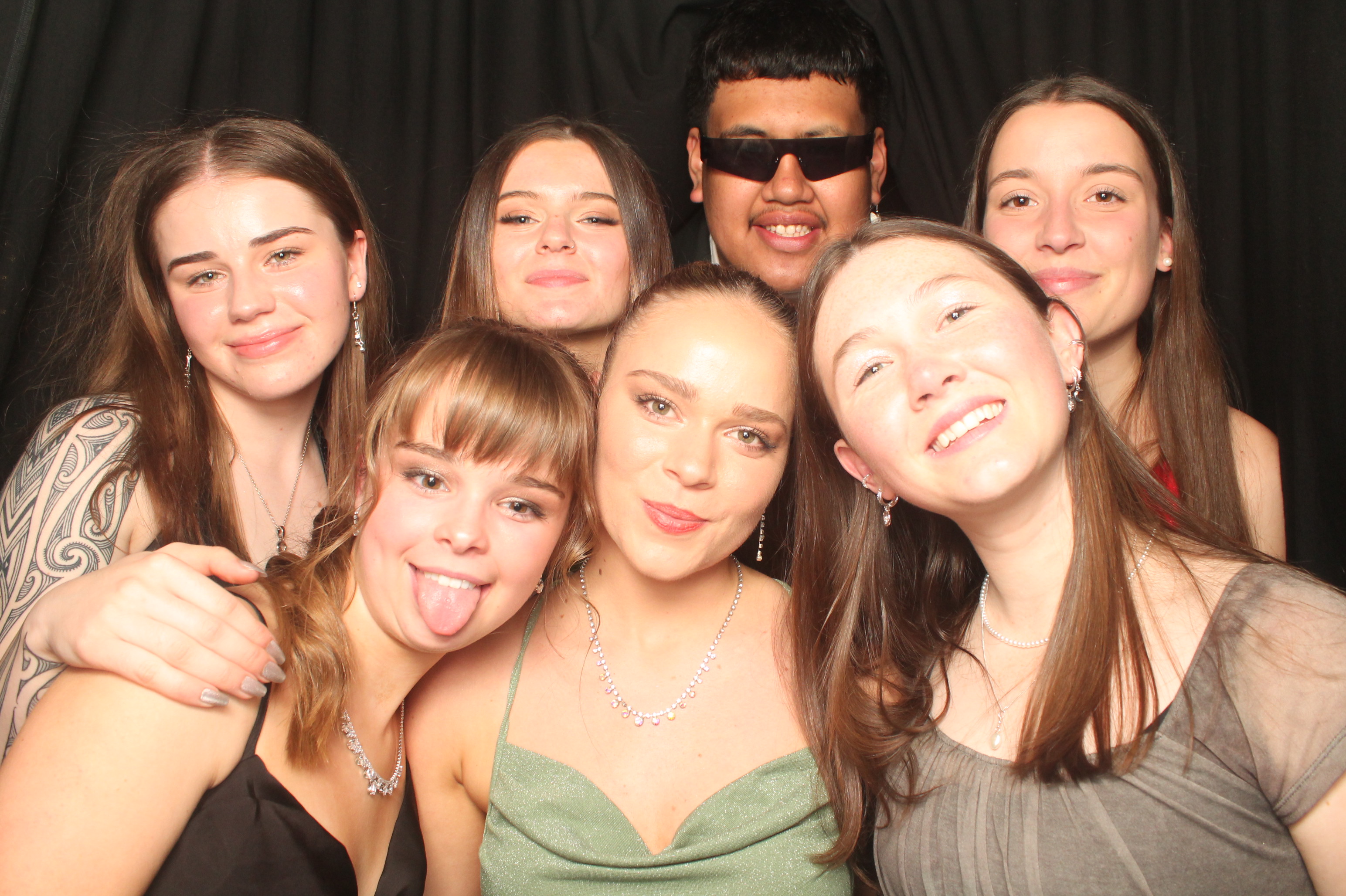 Hutt Valley High School Ball - Booth One | View more photos from the event at wgtngallery.classicphotobooths.co.nz/u/wgtncpbgallery/Hutt-Valley-High-School-Ball-Booth-One