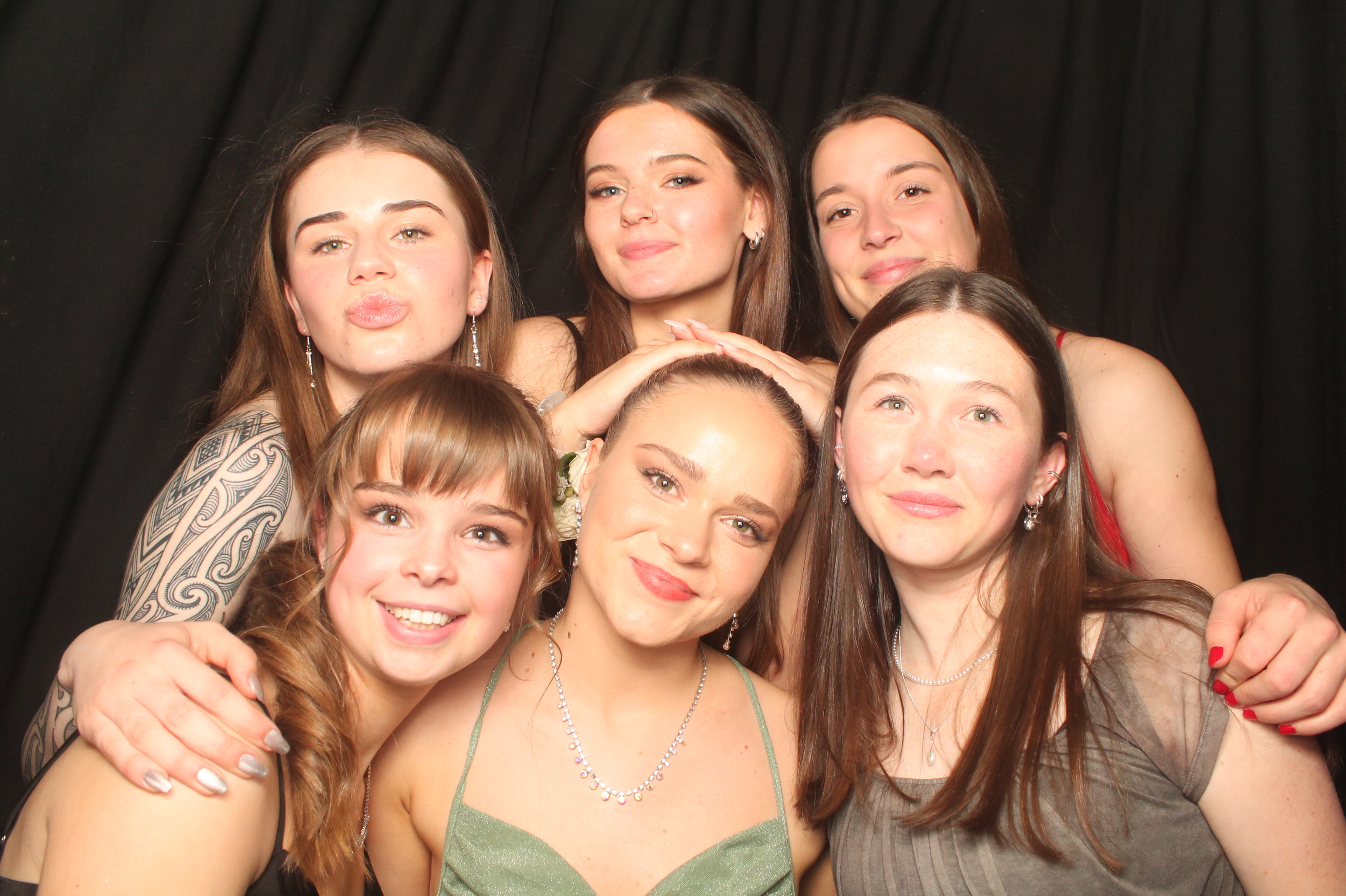 Hutt Valley High School Ball - Booth One | View more photos from the event at wgtngallery.classicphotobooths.co.nz/u/wgtncpbgallery/Hutt-Valley-High-School-Ball-Booth-One