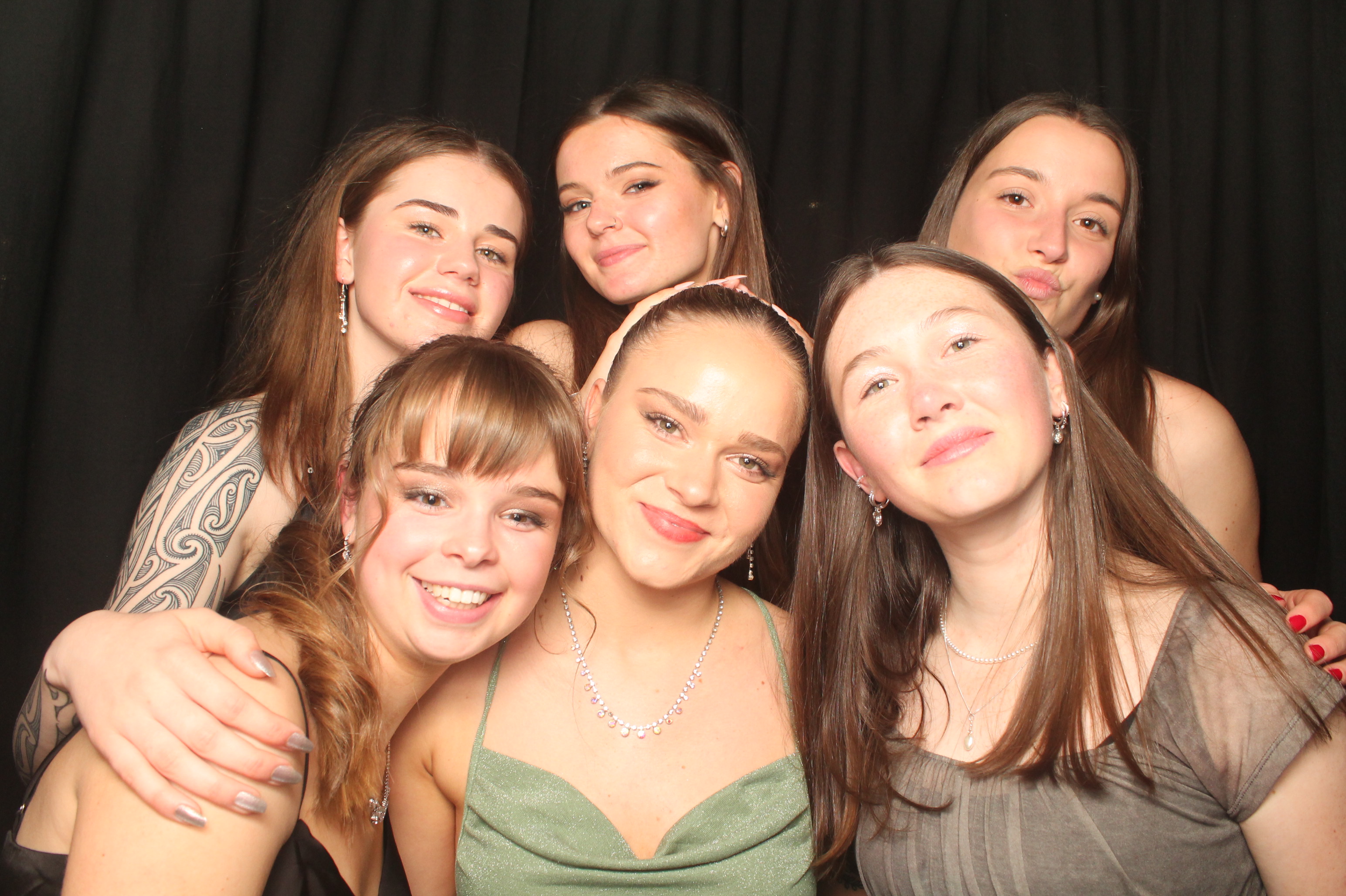 Hutt Valley High School Ball - Booth One | View more photos from the event at wgtngallery.classicphotobooths.co.nz/u/wgtncpbgallery/Hutt-Valley-High-School-Ball-Booth-One