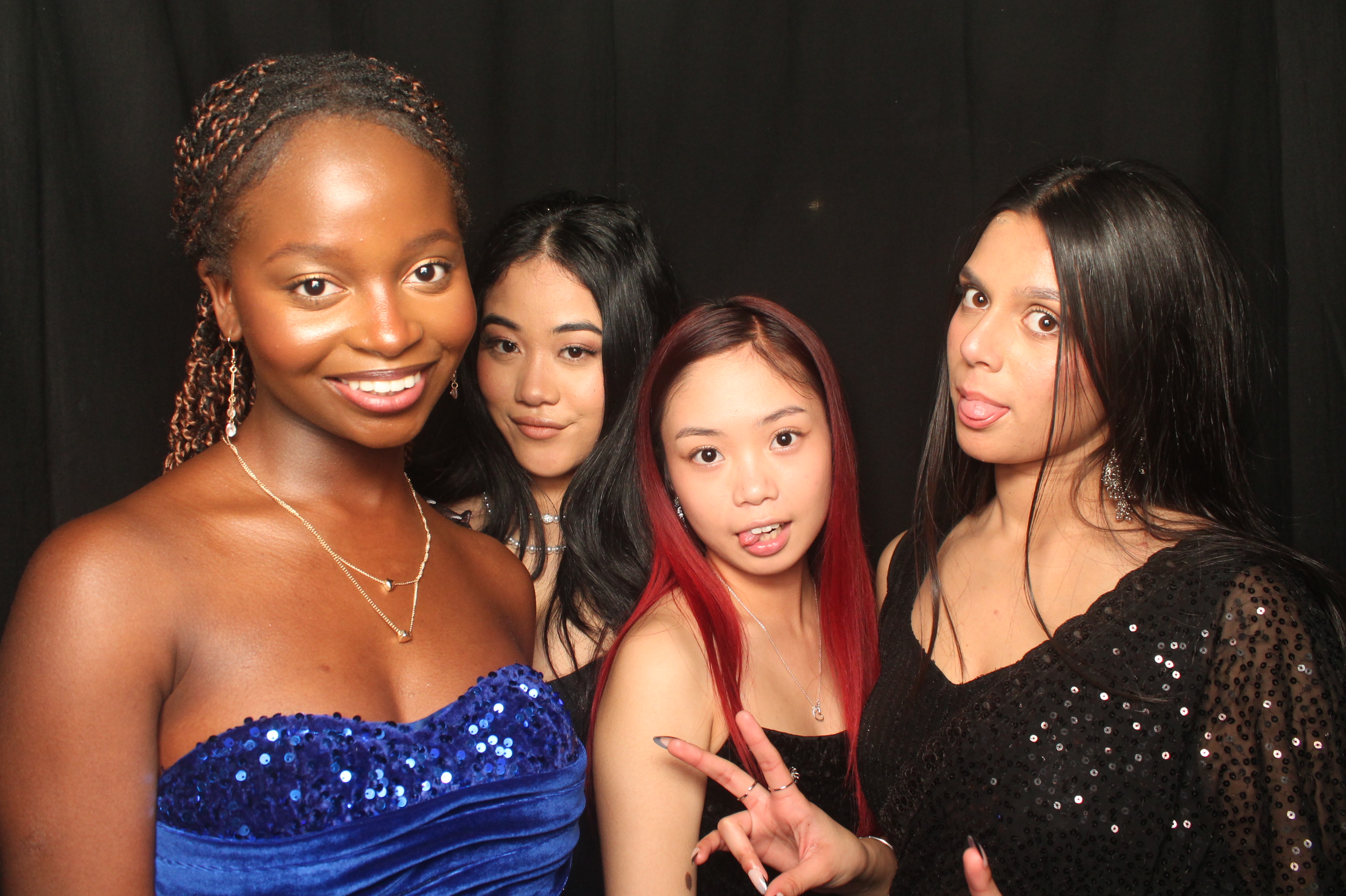 Hutt Valley High School Ball - Booth One | View more photos from the event at wgtngallery.classicphotobooths.co.nz/u/wgtncpbgallery/Hutt-Valley-High-School-Ball-Booth-One