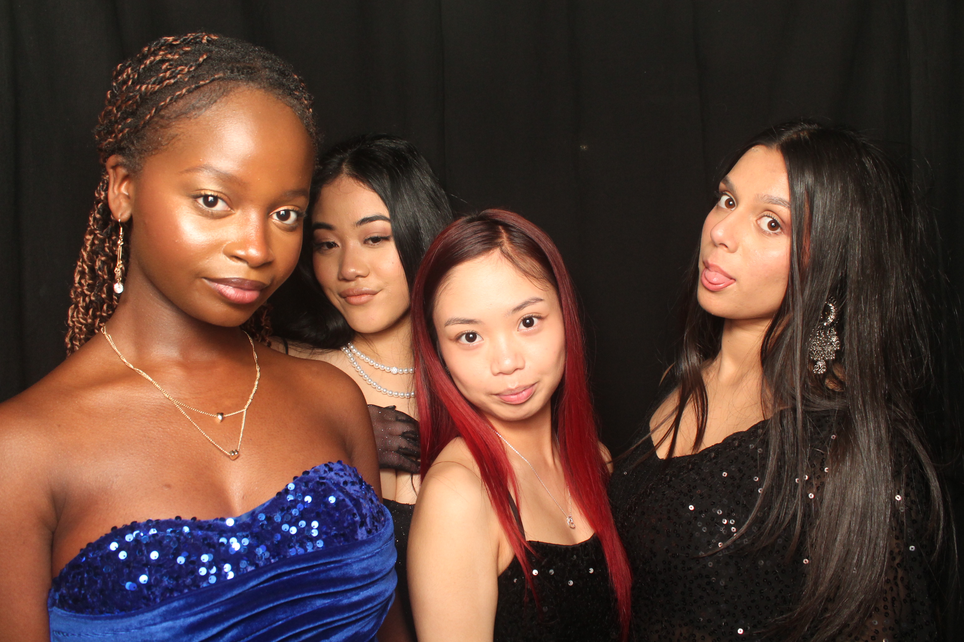 Hutt Valley High School Ball - Booth One | View more photos from the event at wgtngallery.classicphotobooths.co.nz/u/wgtncpbgallery/Hutt-Valley-High-School-Ball-Booth-One