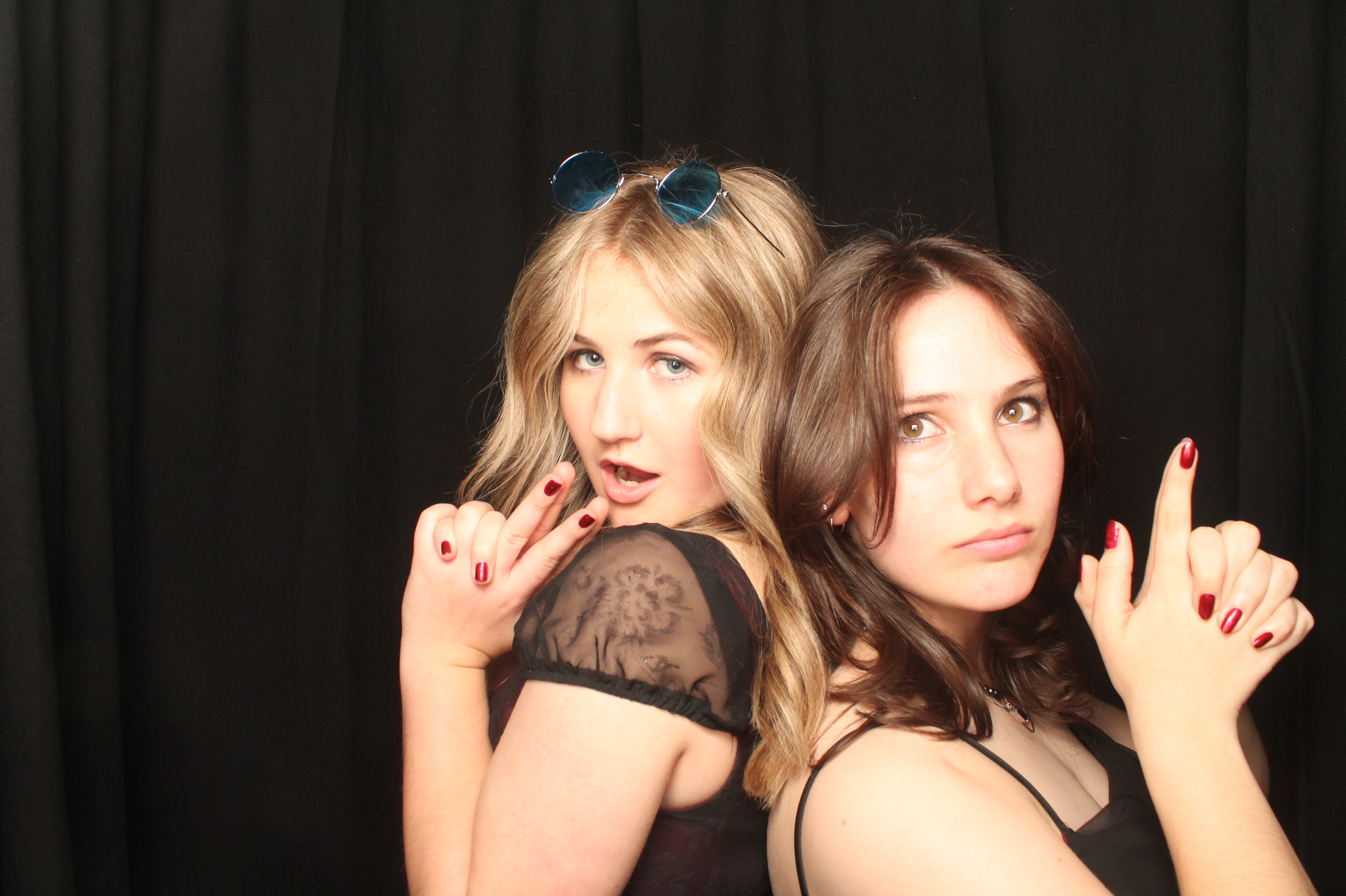 Hutt Valley High School Ball - Booth One | View more photos from the event at wgtngallery.classicphotobooths.co.nz/u/wgtncpbgallery/Hutt-Valley-High-School-Ball-Booth-One