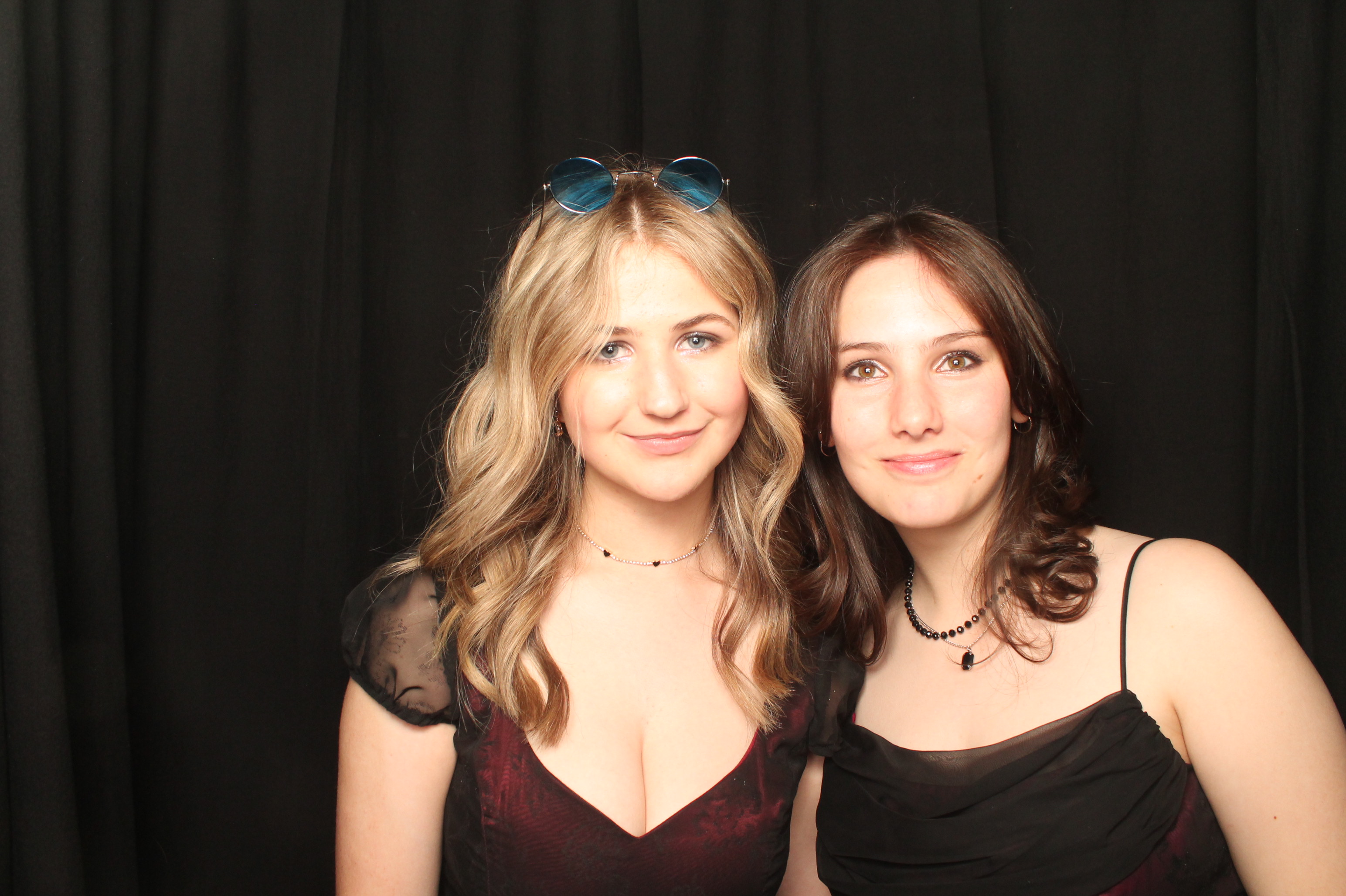 Hutt Valley High School Ball - Booth One | View more photos from the event at wgtngallery.classicphotobooths.co.nz/u/wgtncpbgallery/Hutt-Valley-High-School-Ball-Booth-One