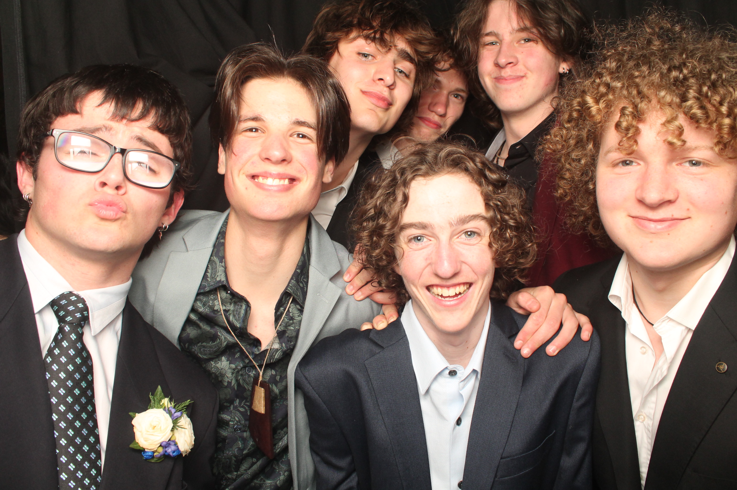 Hutt Valley High School Ball - Booth One | View more photos from the event at wgtngallery.classicphotobooths.co.nz/u/wgtncpbgallery/Hutt-Valley-High-School-Ball-Booth-One