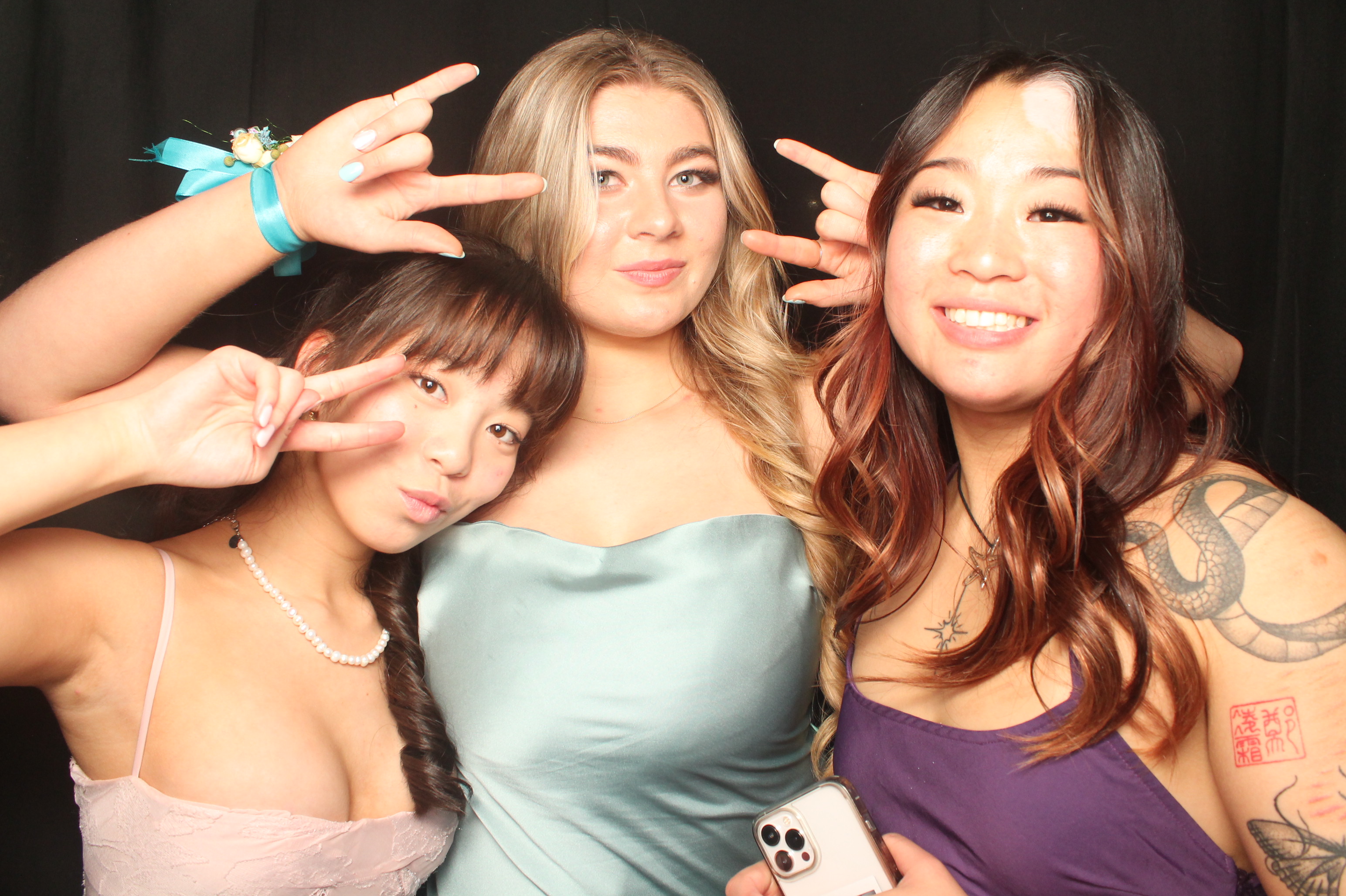 Hutt Valley High School Ball - Booth One | View more photos from the event at wgtngallery.classicphotobooths.co.nz/u/wgtncpbgallery/Hutt-Valley-High-School-Ball-Booth-One