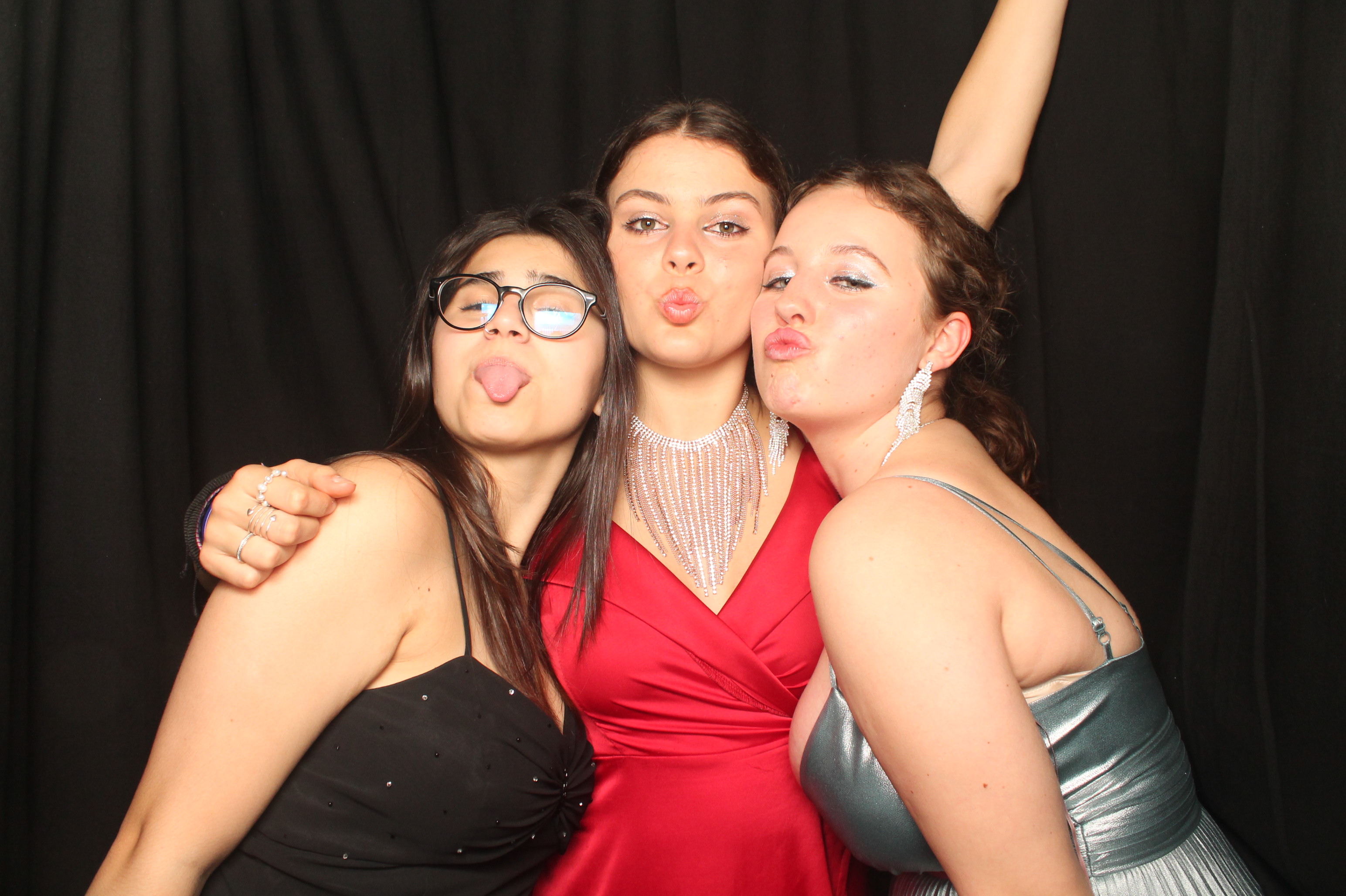 Hutt Valley High School Ball - Booth One | View more photos from the event at wgtngallery.classicphotobooths.co.nz/u/wgtncpbgallery/Hutt-Valley-High-School-Ball-Booth-One