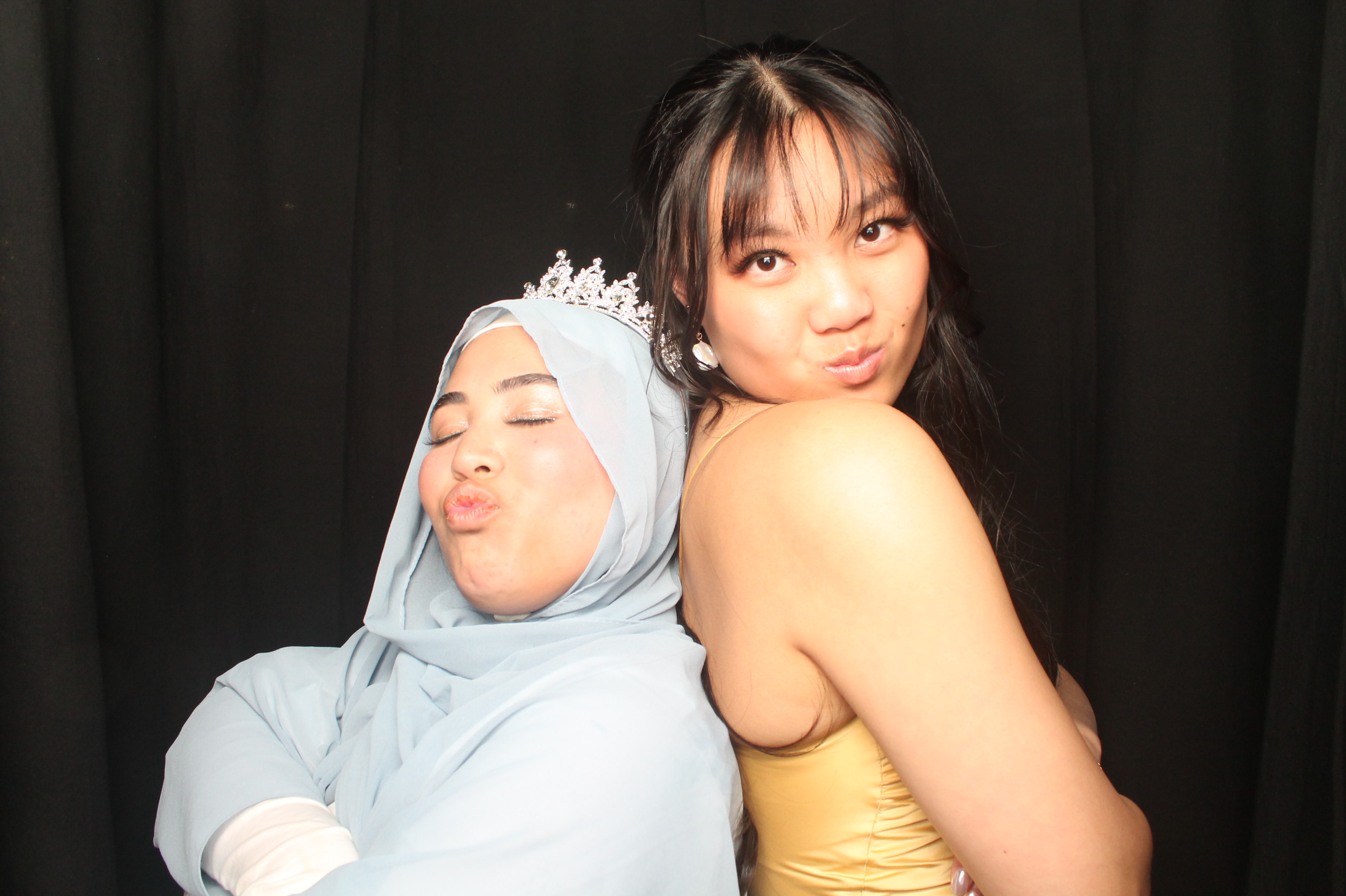 Hutt Valley High School Ball - Booth One | View more photos from the event at wgtngallery.classicphotobooths.co.nz/u/wgtncpbgallery/Hutt-Valley-High-School-Ball-Booth-One