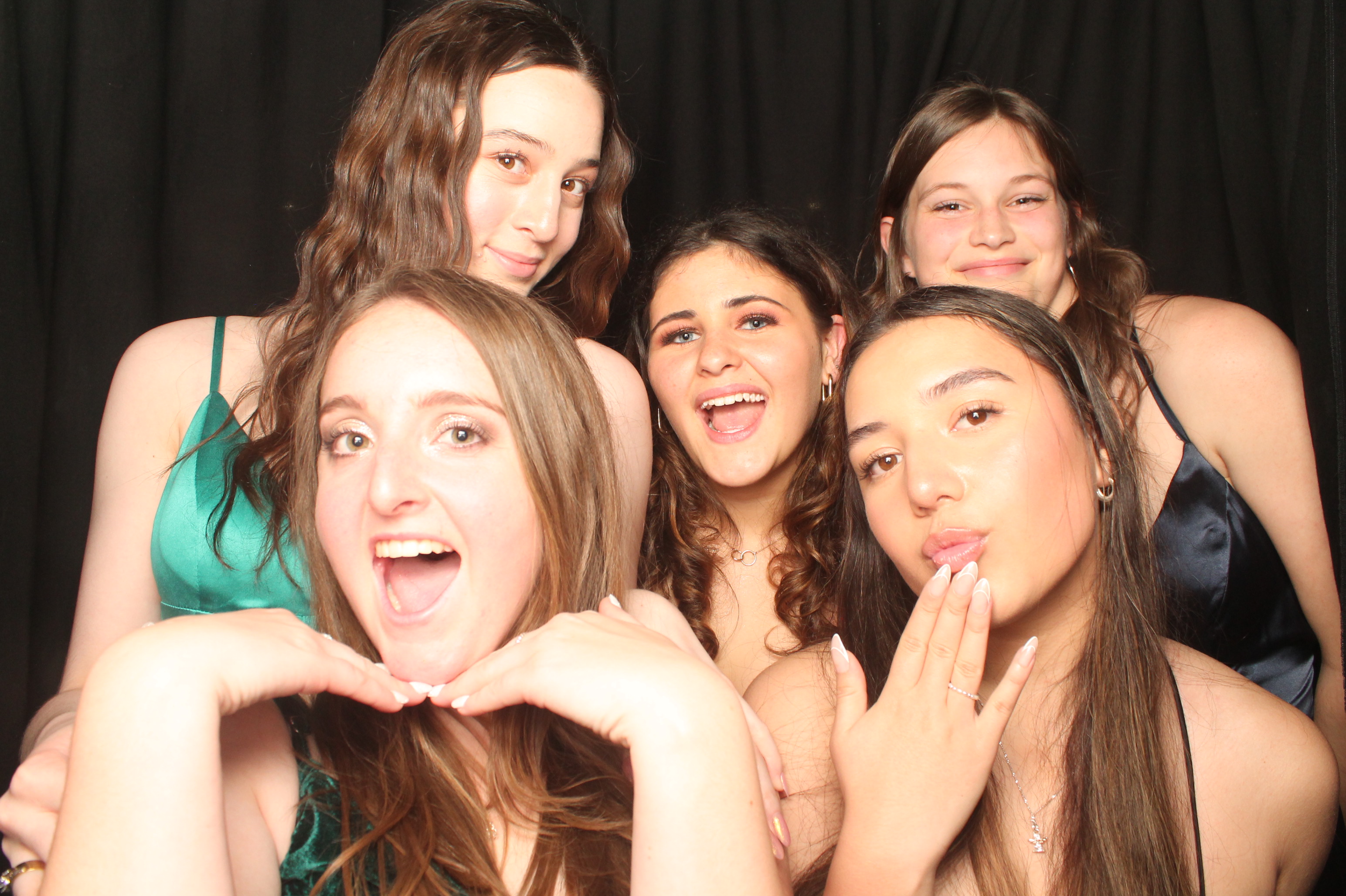 Hutt Valley High School Ball - Booth One | View more photos from the event at wgtngallery.classicphotobooths.co.nz/u/wgtncpbgallery/Hutt-Valley-High-School-Ball-Booth-One