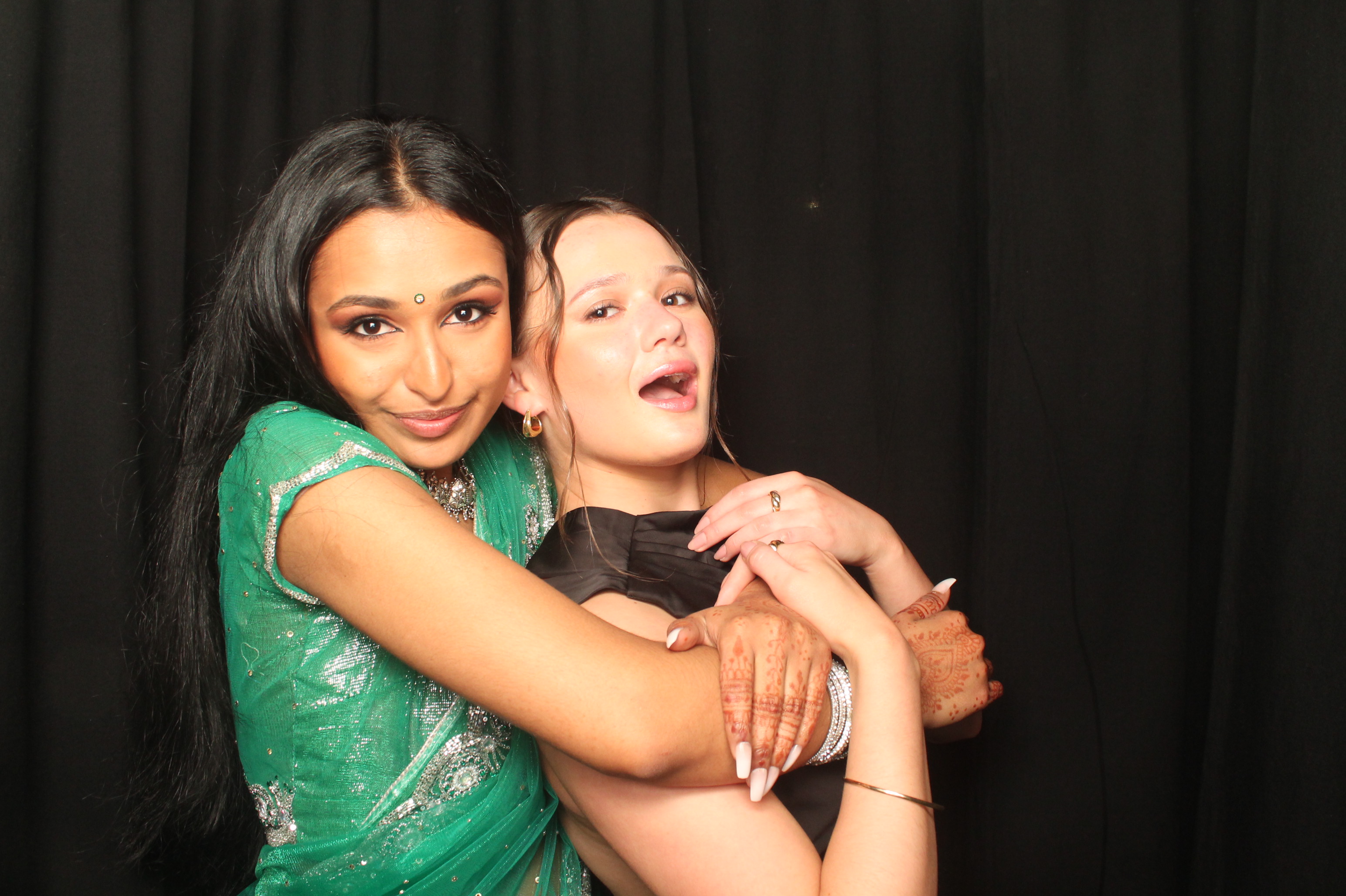 Hutt Valley High School Ball - Booth One | View more photos from the event at wgtngallery.classicphotobooths.co.nz/u/wgtncpbgallery/Hutt-Valley-High-School-Ball-Booth-One