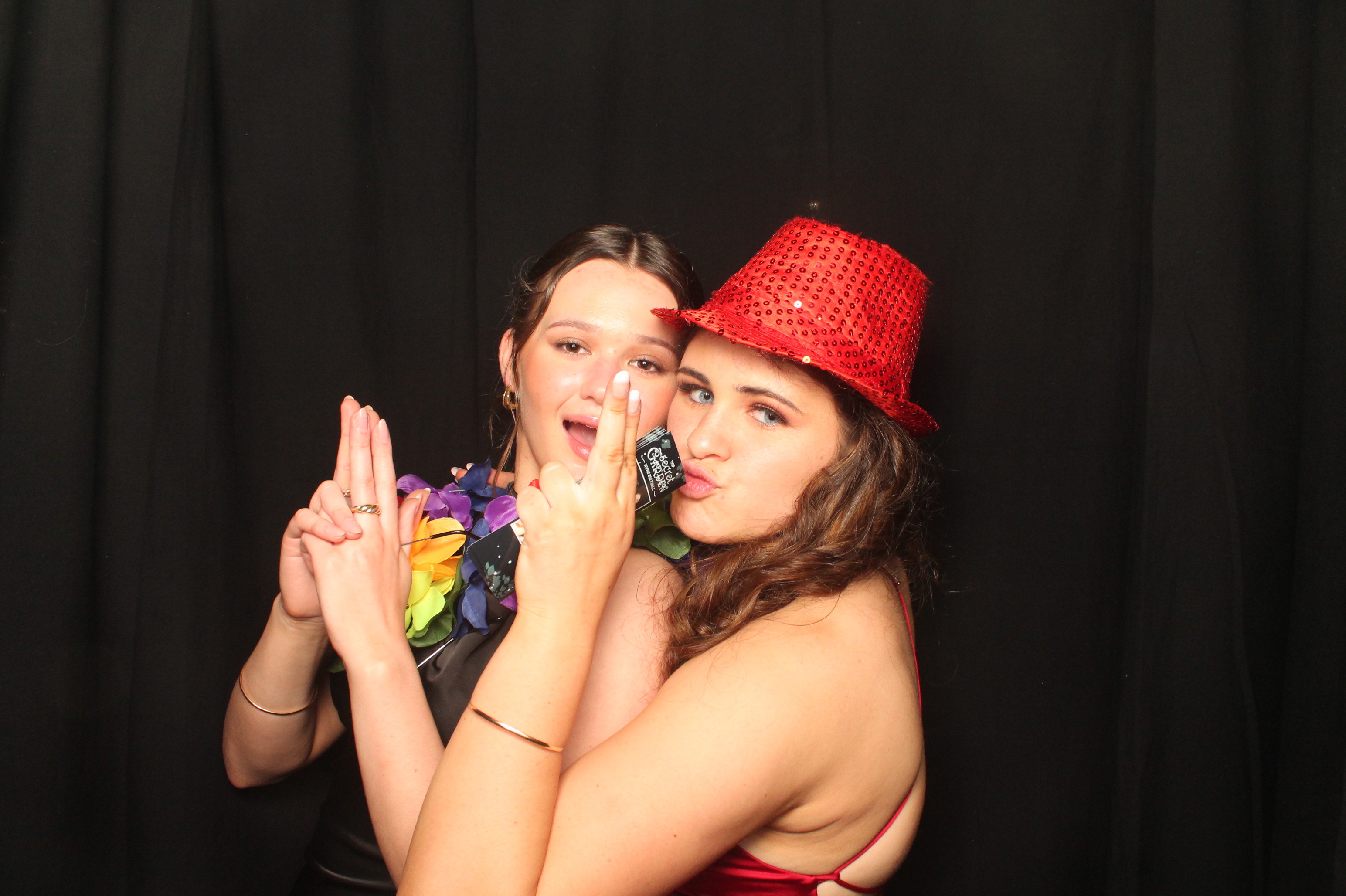 Hutt Valley High School Ball - Booth One | View more photos from the event at wgtngallery.classicphotobooths.co.nz/u/wgtncpbgallery/Hutt-Valley-High-School-Ball-Booth-One