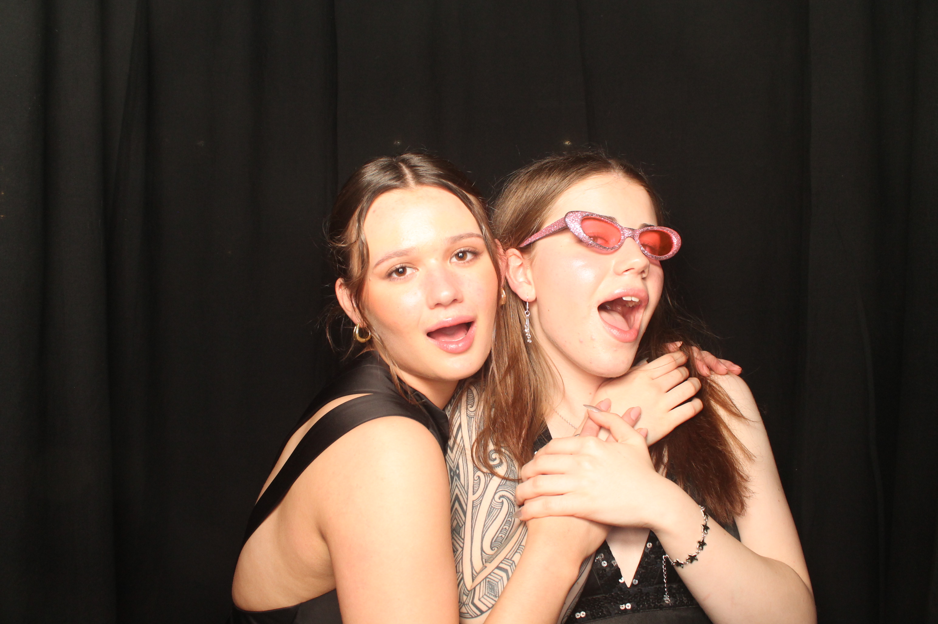 Hutt Valley High School Ball - Booth One | View more photos from the event at wgtngallery.classicphotobooths.co.nz/u/wgtncpbgallery/Hutt-Valley-High-School-Ball-Booth-One