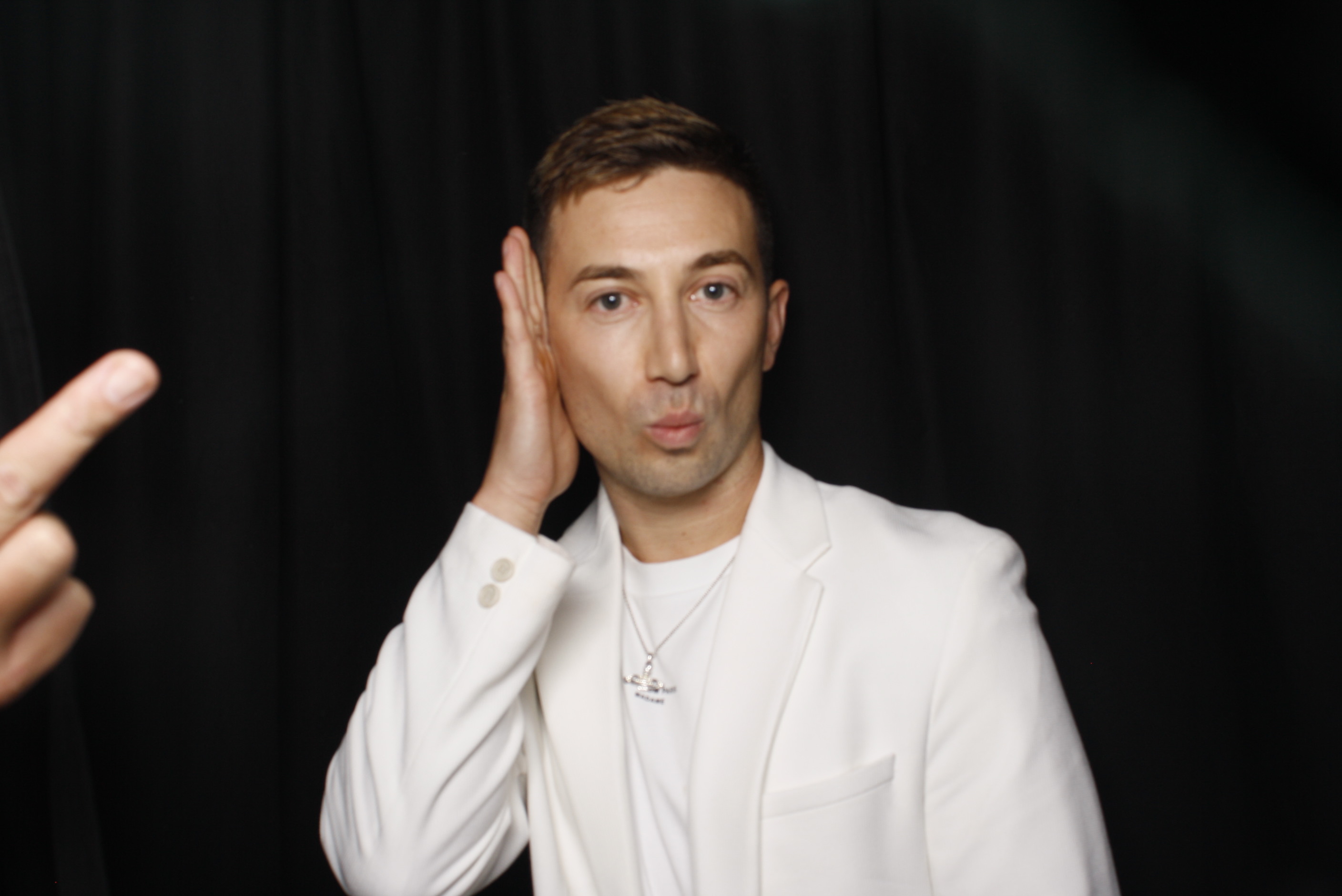 Huxford Wedding (After Midnight) | View more photos from the event at wgtngallery.classicphotobooths.co.nz/u/wgtncpbgallery/Huxford-Wedding-After-Midnight