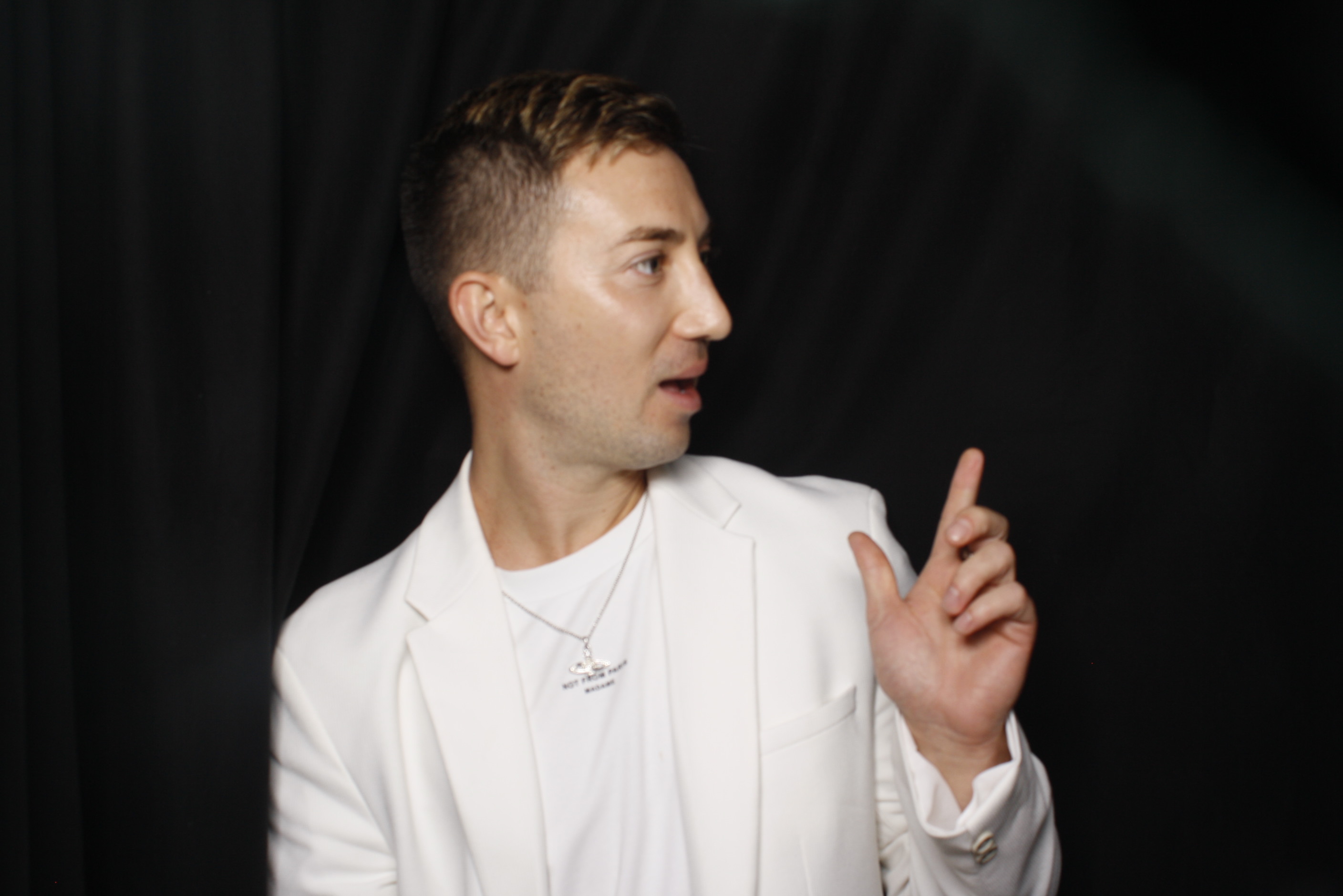 Huxford Wedding (After Midnight) | View more photos from the event at wgtngallery.classicphotobooths.co.nz/u/wgtncpbgallery/Huxford-Wedding-After-Midnight