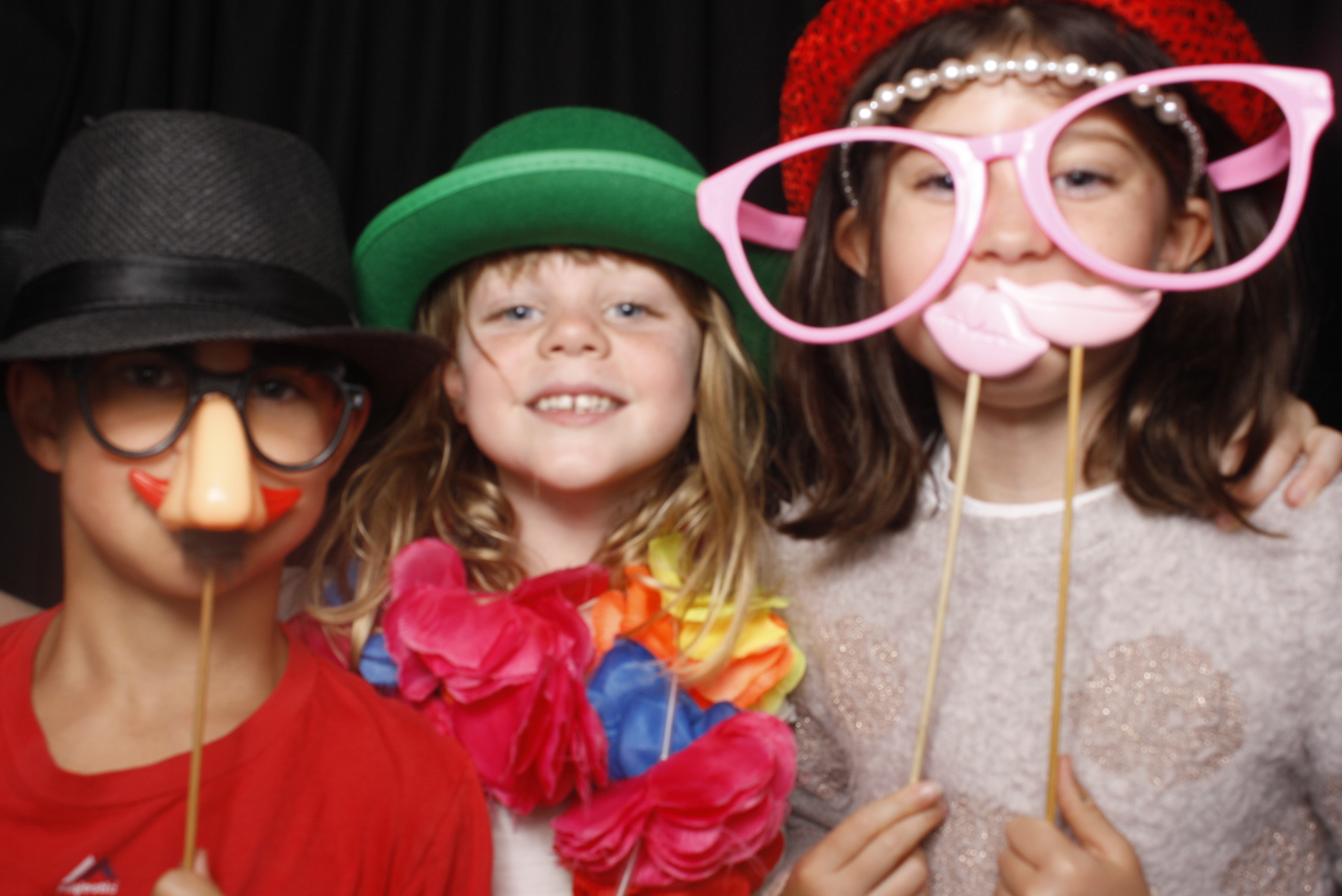 Huxford Wedding (After Midnight) | View more photos from the event at wgtngallery.classicphotobooths.co.nz/u/wgtncpbgallery/Huxford-Wedding-After-Midnight