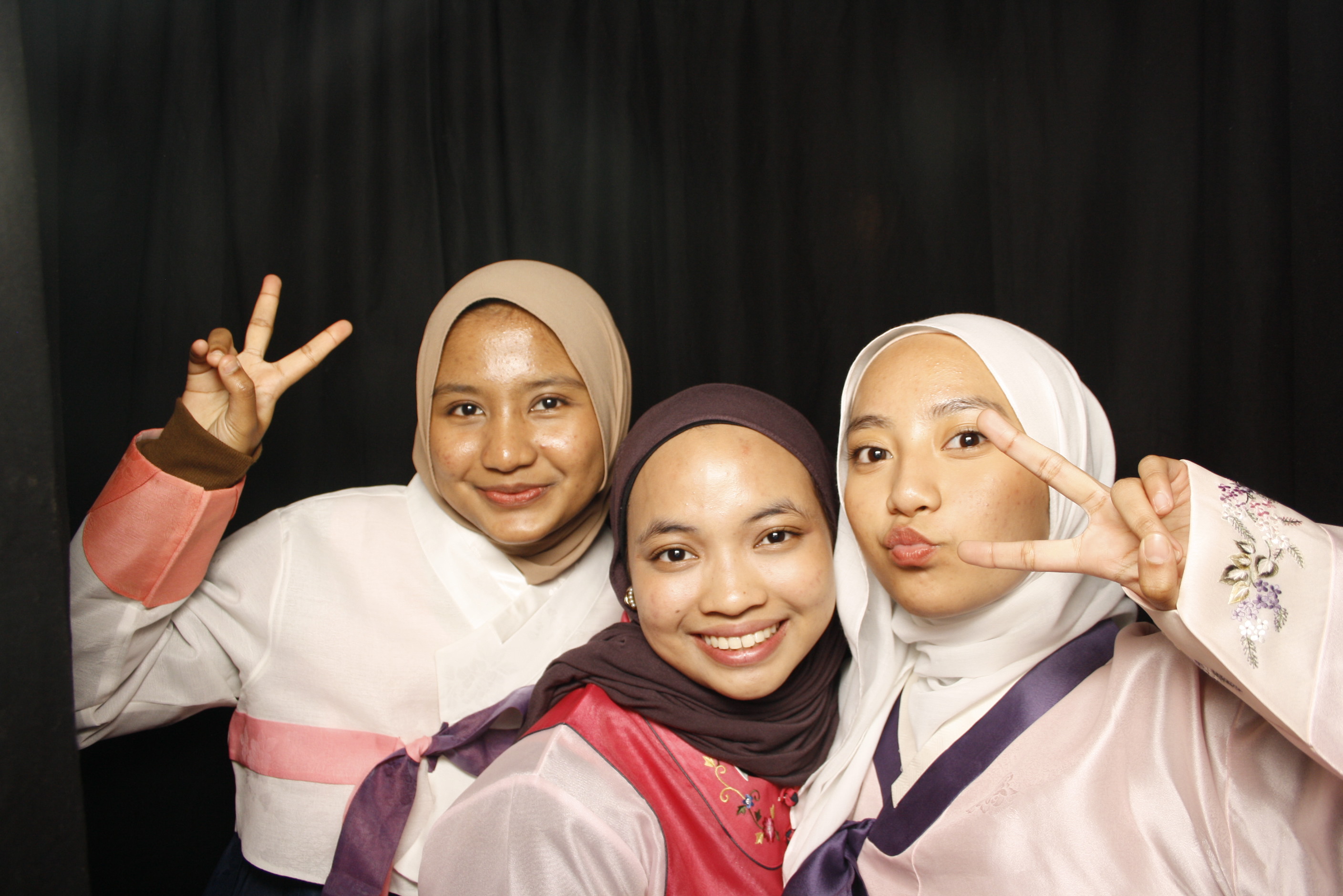 Korean Cultural Festival 2023 | View more photos from the event at wgtngallery.classicphotobooths.co.nz/u/wgtncpbgallery/Korean-Cultural-Festival-2023