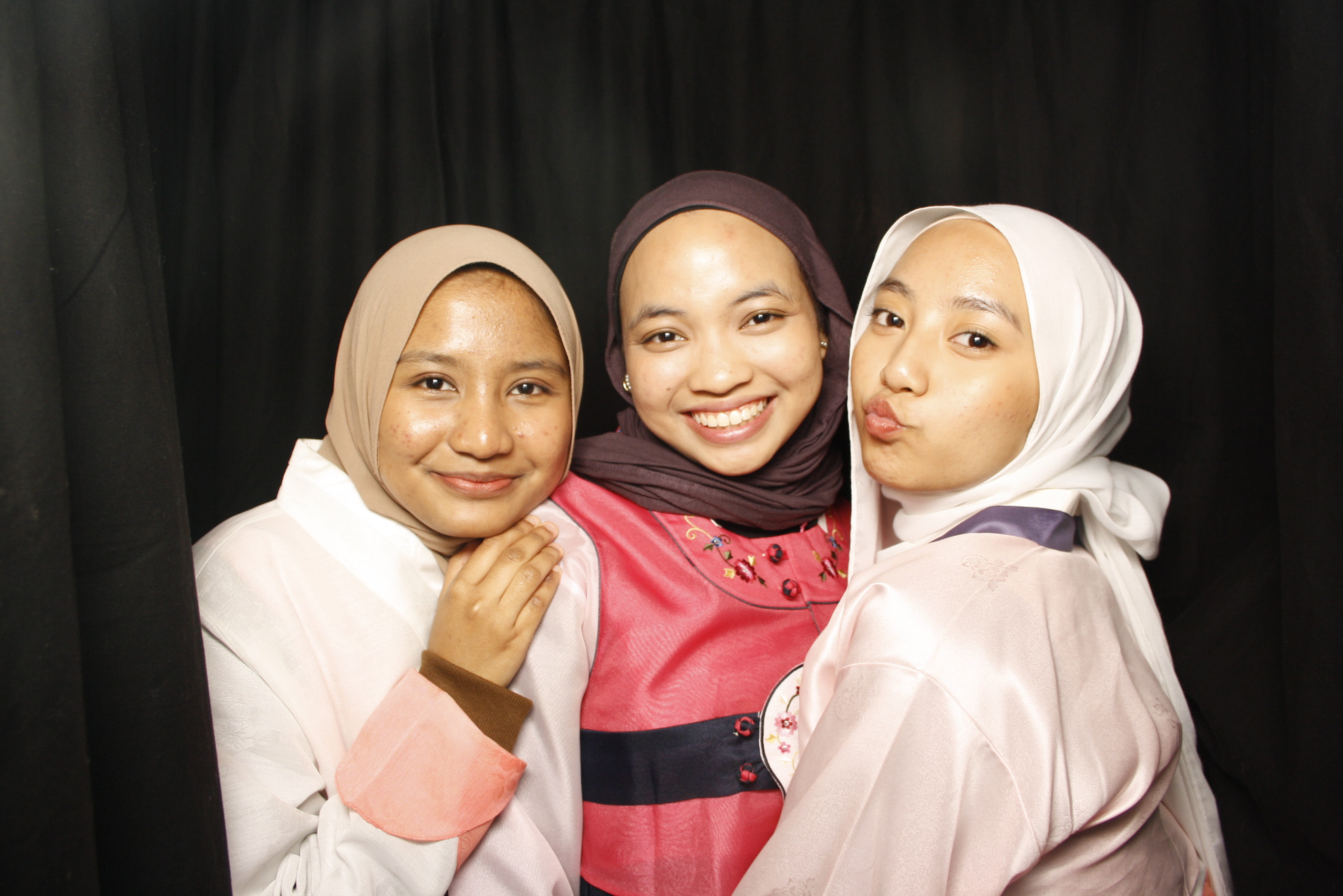 Korean Cultural Festival 2023 | View more photos from the event at wgtngallery.classicphotobooths.co.nz/u/wgtncpbgallery/Korean-Cultural-Festival-2023