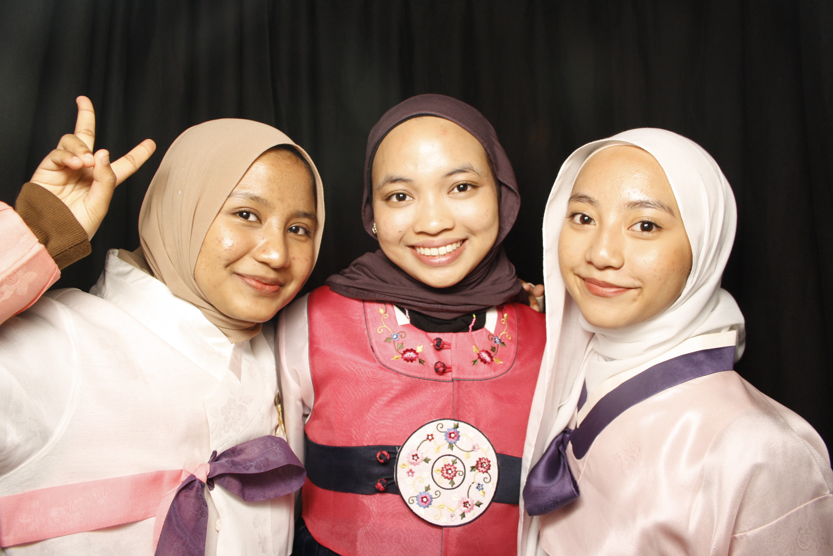 Korean Cultural Festival 2023 | View more photos from the event at wgtngallery.classicphotobooths.co.nz/u/wgtncpbgallery/Korean-Cultural-Festival-2023