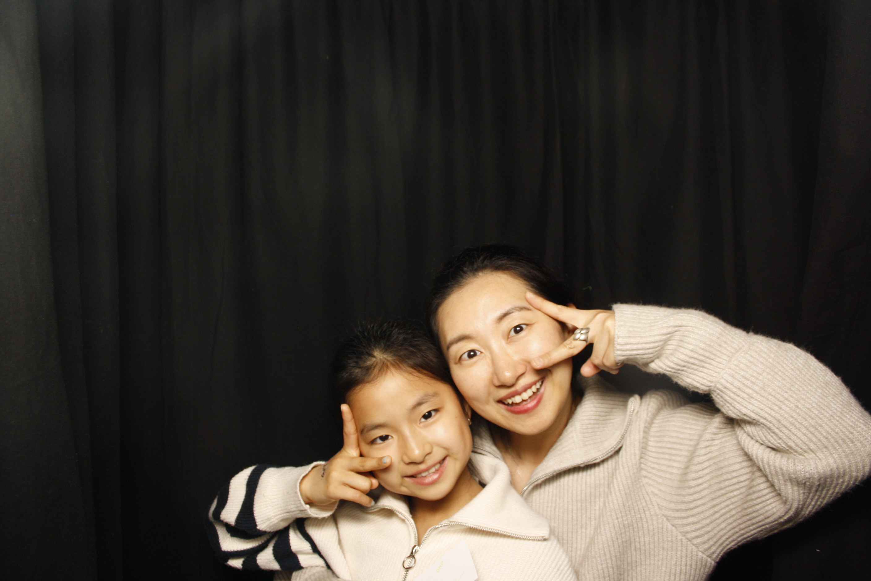 Korean Cultural Festival 2023 | View more photos from the event at wgtngallery.classicphotobooths.co.nz/u/wgtncpbgallery/Korean-Cultural-Festival-2023