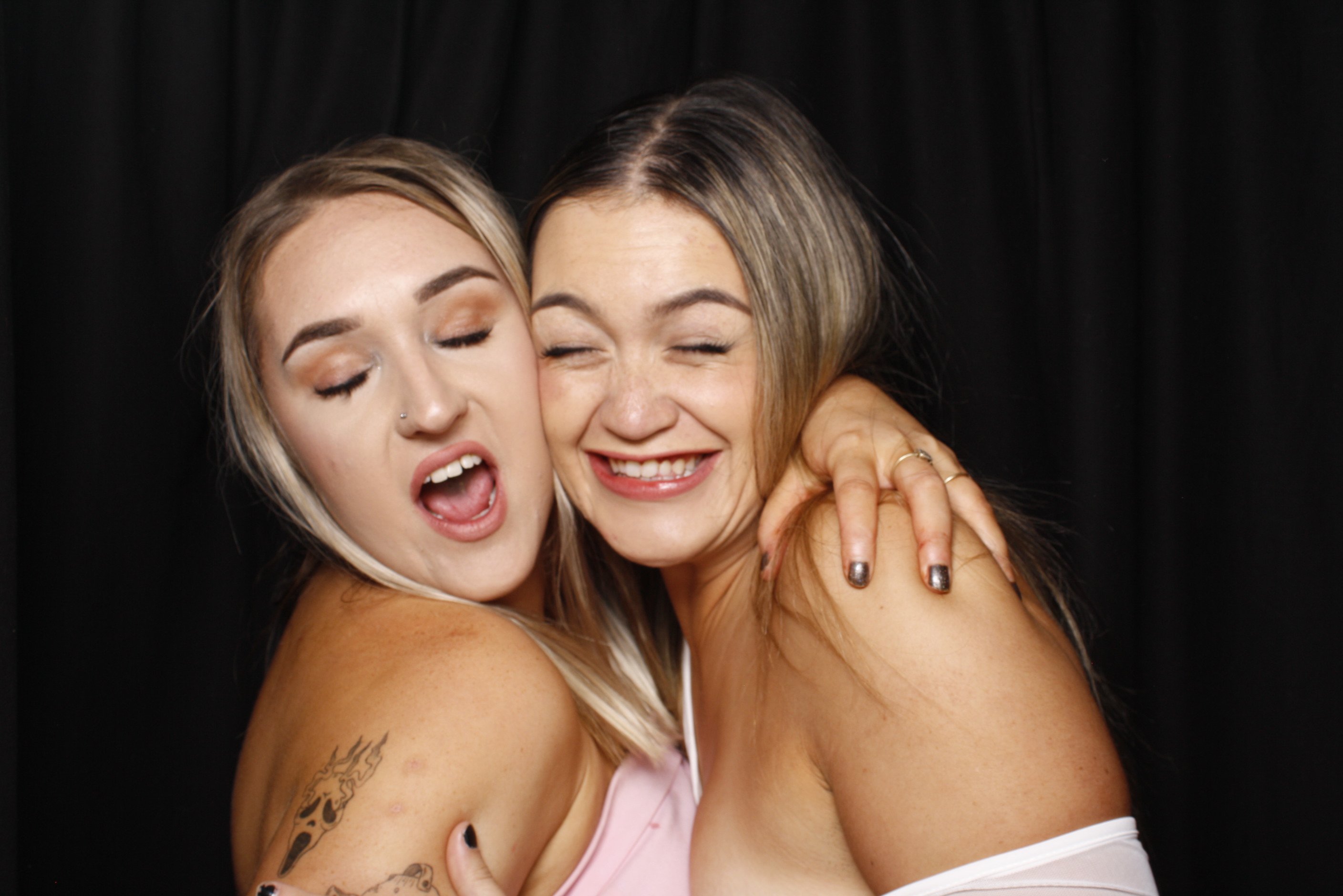 Kurt's 50th (After Midnight!) | View more photos from the event at wgtngallery.classicphotobooths.co.nz/u/wgtncpbgallery/Kurts-50th-After-Midnight