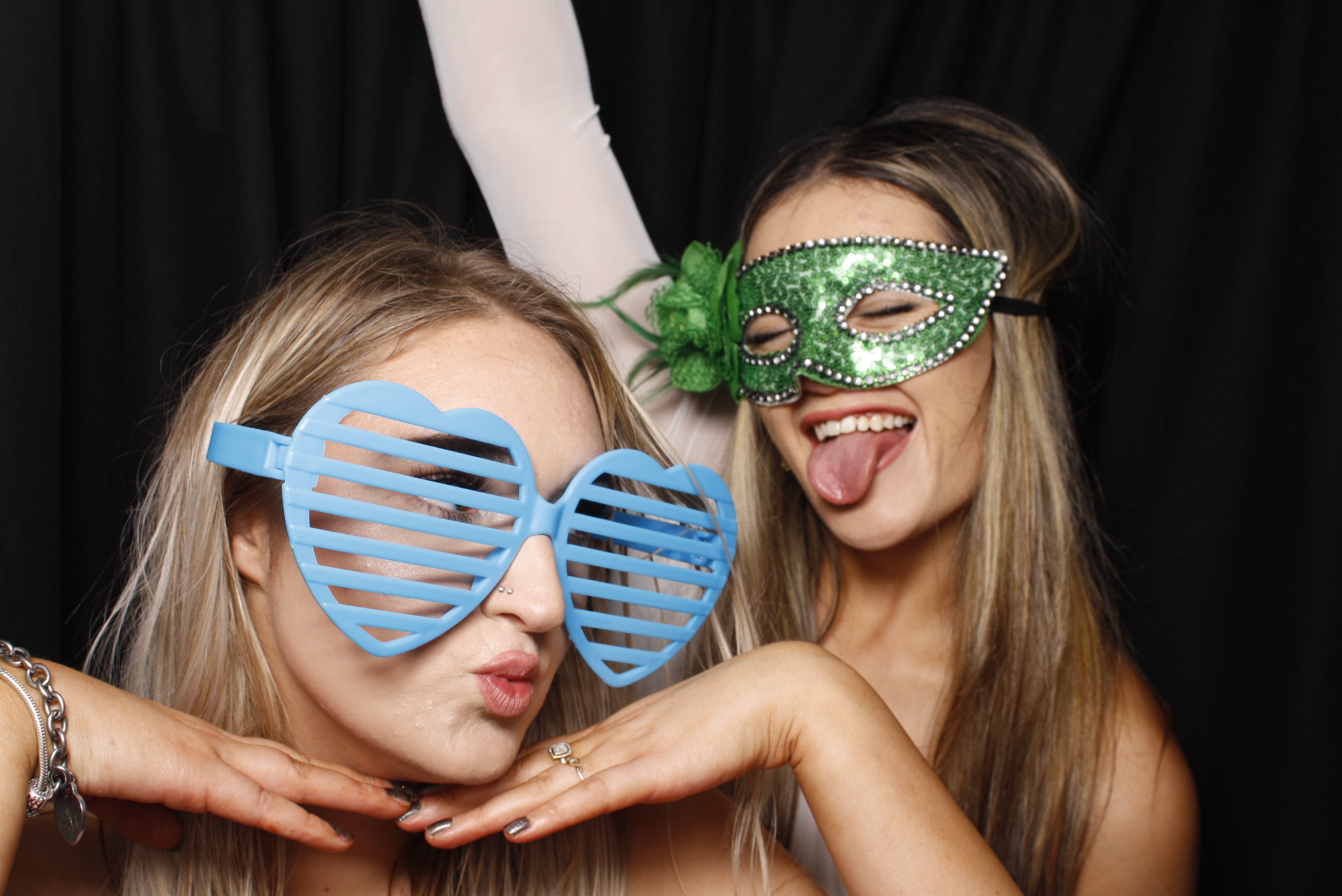 Kurt's 50th (After Midnight!) | View more photos from the event at wgtngallery.classicphotobooths.co.nz/u/wgtncpbgallery/Kurts-50th-After-Midnight