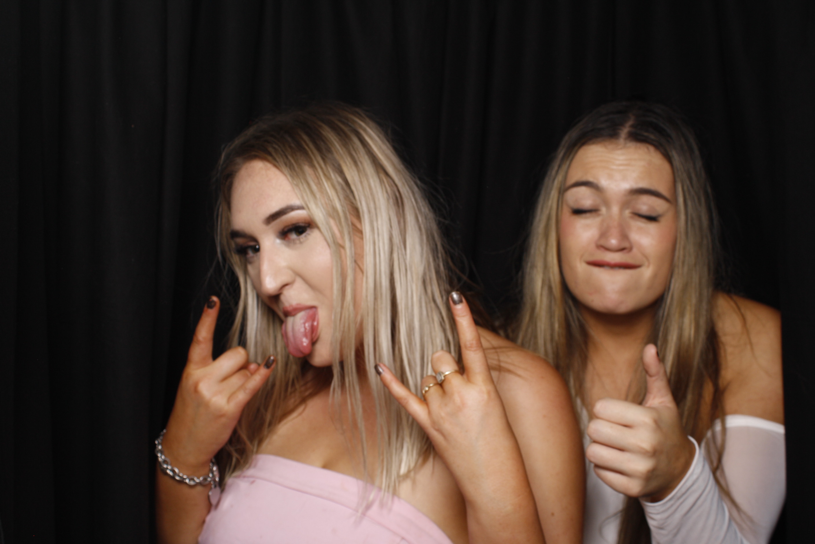 Kurt's 50th (After Midnight!) | View more photos from the event at wgtngallery.classicphotobooths.co.nz/u/wgtncpbgallery/Kurts-50th-After-Midnight