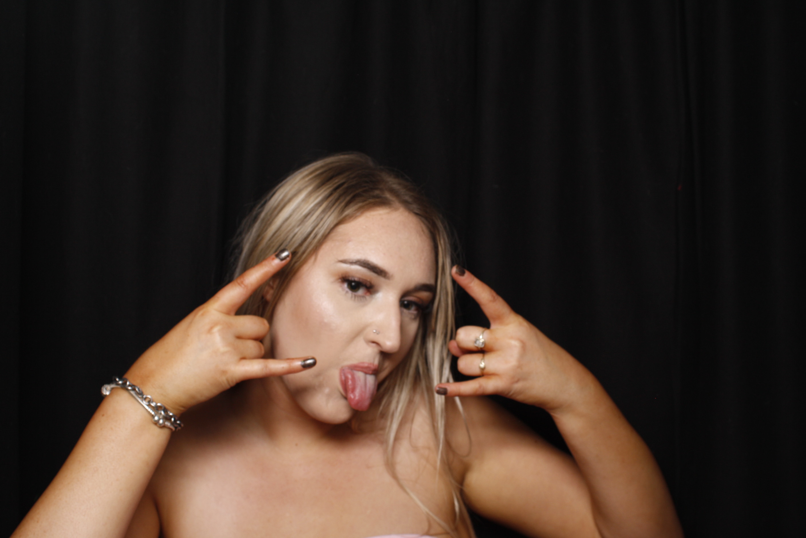 Kurt's 50th (After Midnight!) | View more photos from the event at wgtngallery.classicphotobooths.co.nz/u/wgtncpbgallery/Kurts-50th-After-Midnight