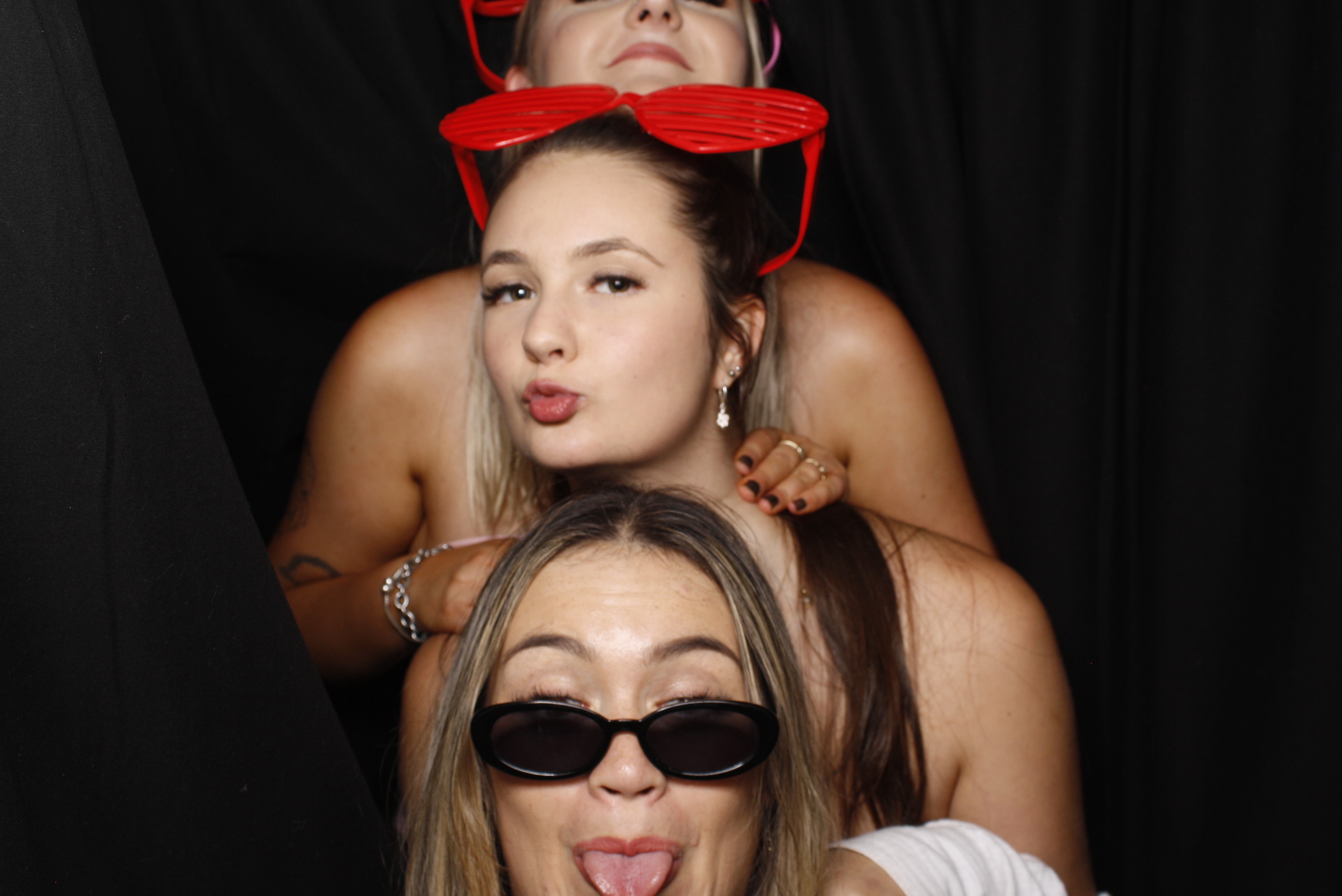 Kurt's 50th (After Midnight!) | View more photos from the event at wgtngallery.classicphotobooths.co.nz/u/wgtncpbgallery/Kurts-50th-After-Midnight