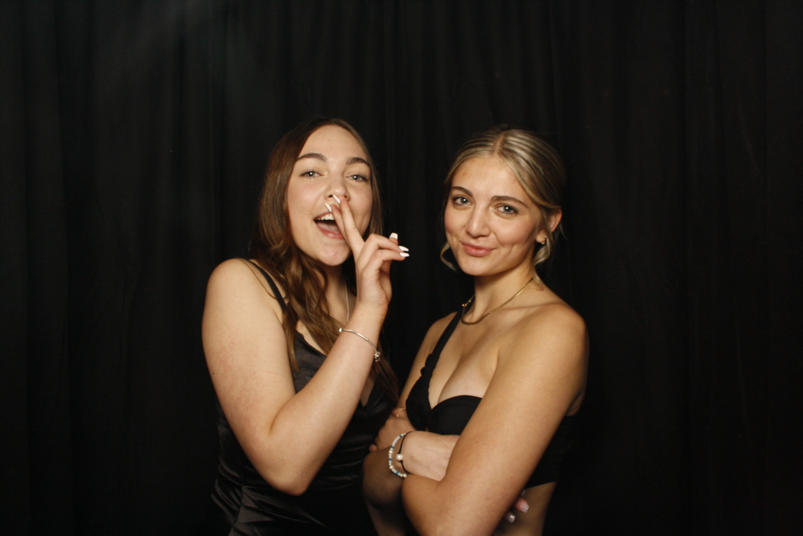 Solway College Ball | View more photos from the event at wgtngallery.classicphotobooths.co.nz/u/wgtncpbgallery/Solway-College-Ball