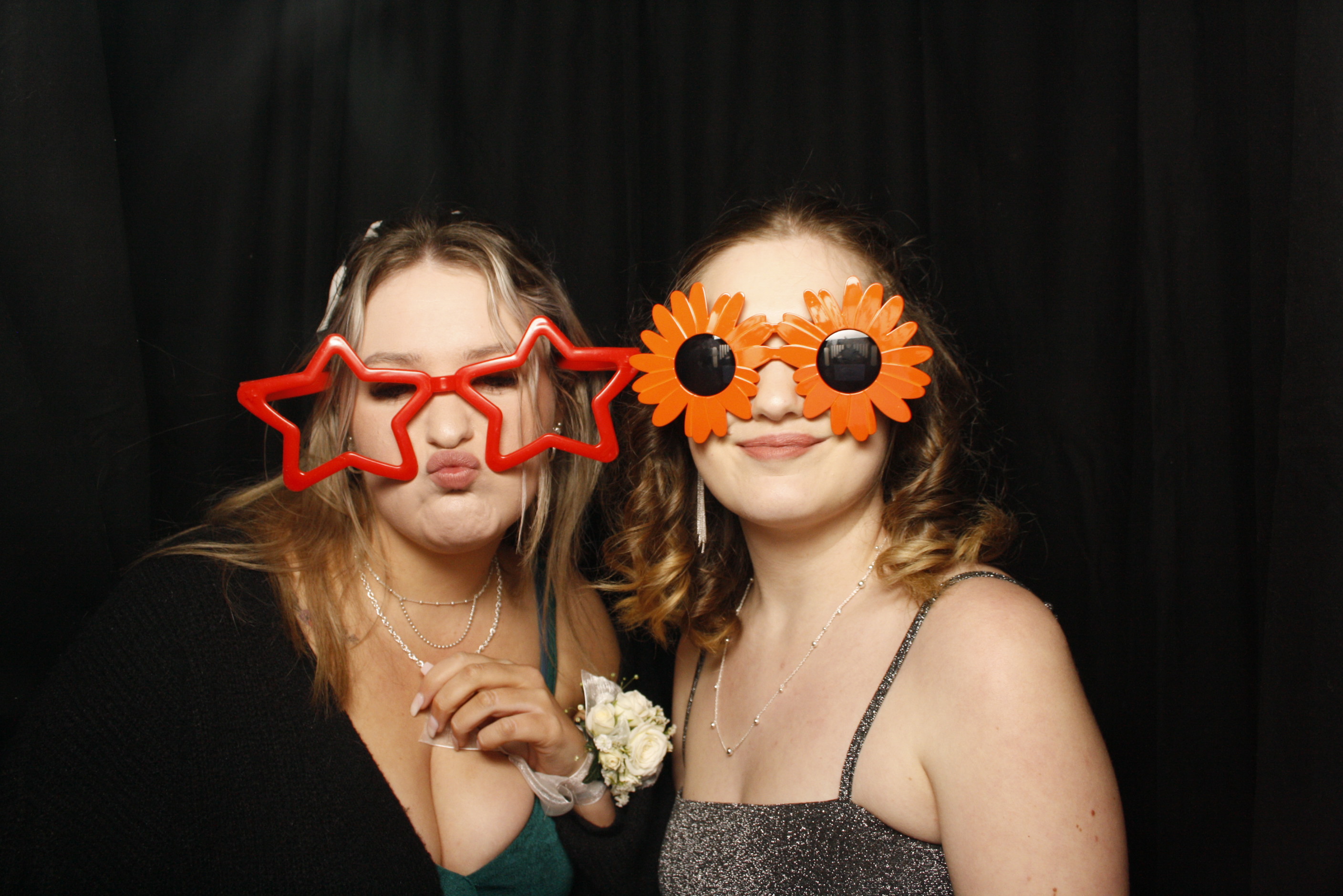 Solway College Ball | View more photos from the event at wgtngallery.classicphotobooths.co.nz/u/wgtncpbgallery/Solway-College-Ball