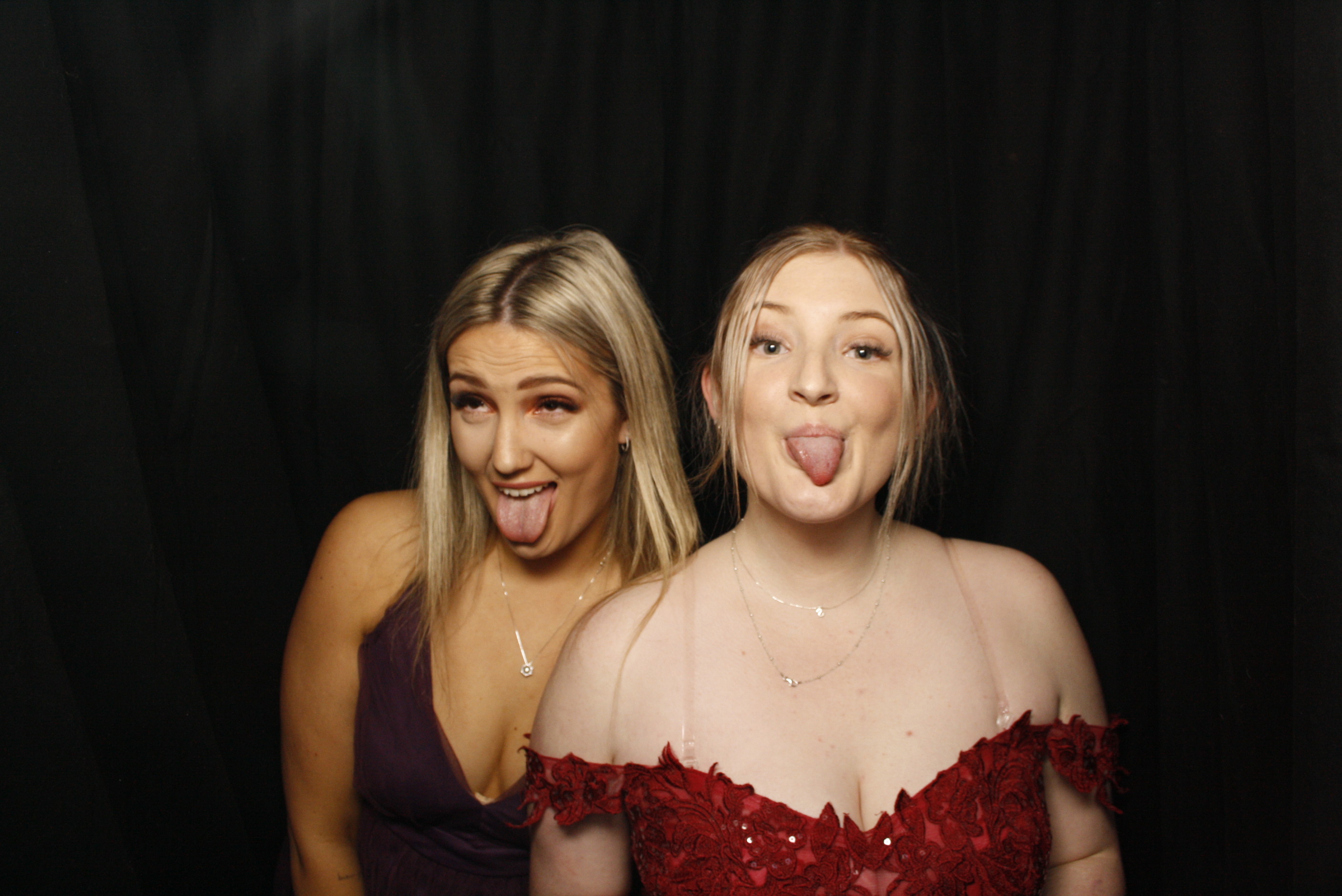 Solway College Ball | View more photos from the event at wgtngallery.classicphotobooths.co.nz/u/wgtncpbgallery/Solway-College-Ball