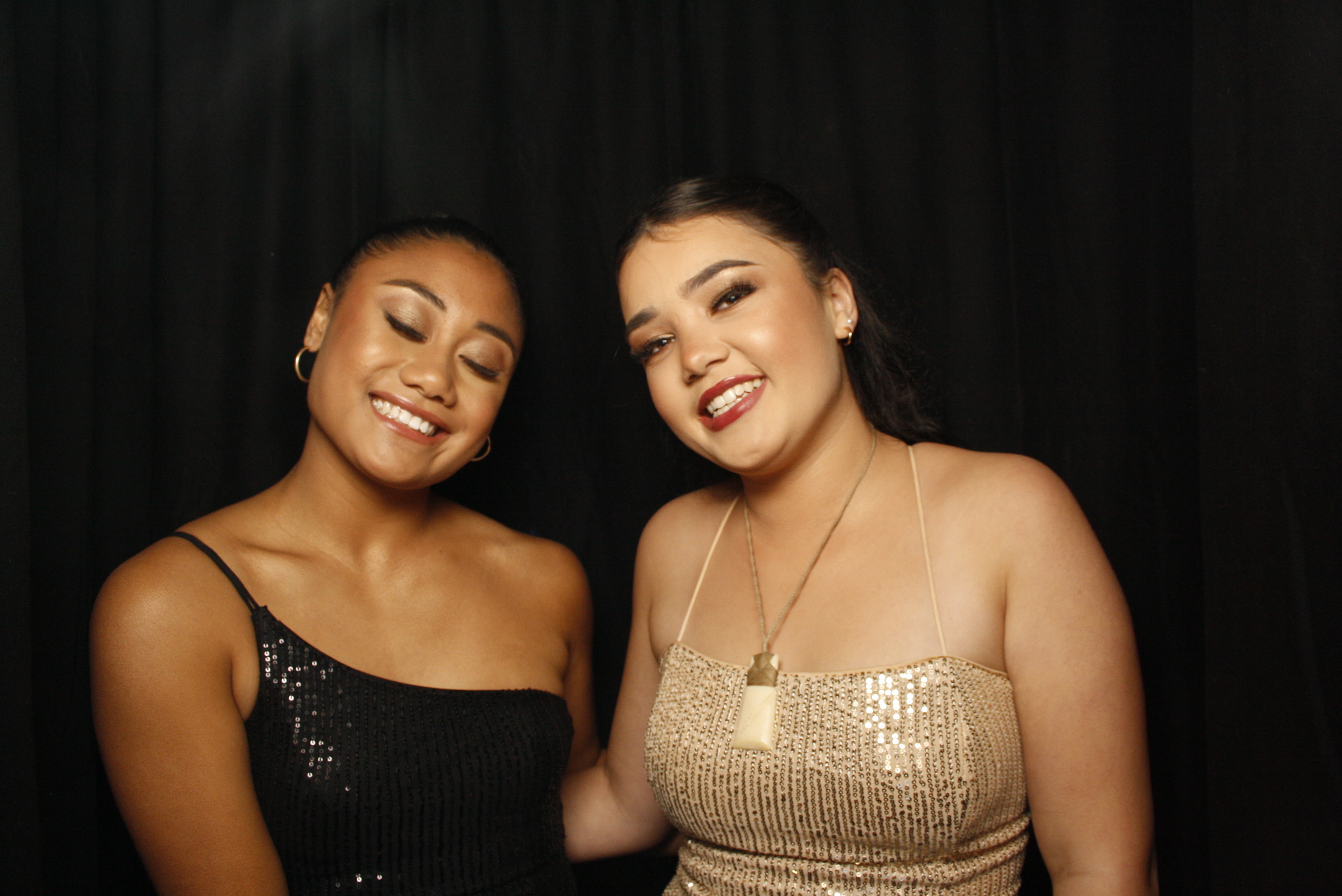 Solway College Ball | View more photos from the event at wgtngallery.classicphotobooths.co.nz/u/wgtncpbgallery/Solway-College-Ball