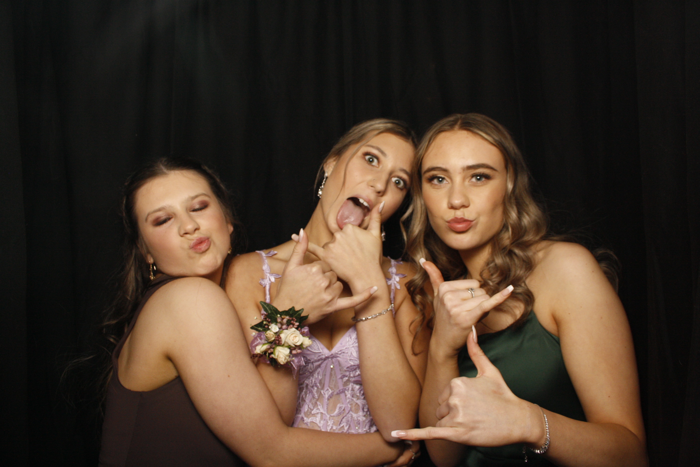 Solway College Ball | View more photos from the event at wgtngallery.classicphotobooths.co.nz/u/wgtncpbgallery/Solway-College-Ball