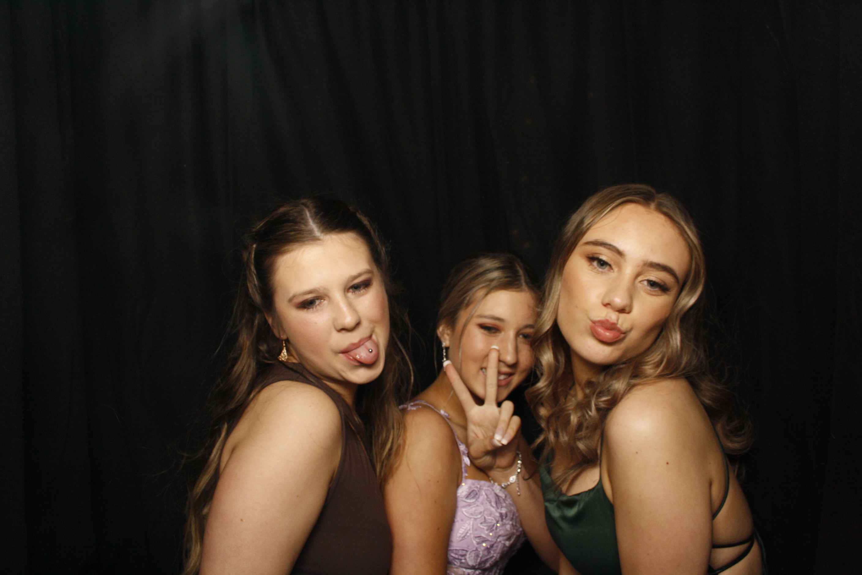 Solway College Ball | View more photos from the event at wgtngallery.classicphotobooths.co.nz/u/wgtncpbgallery/Solway-College-Ball