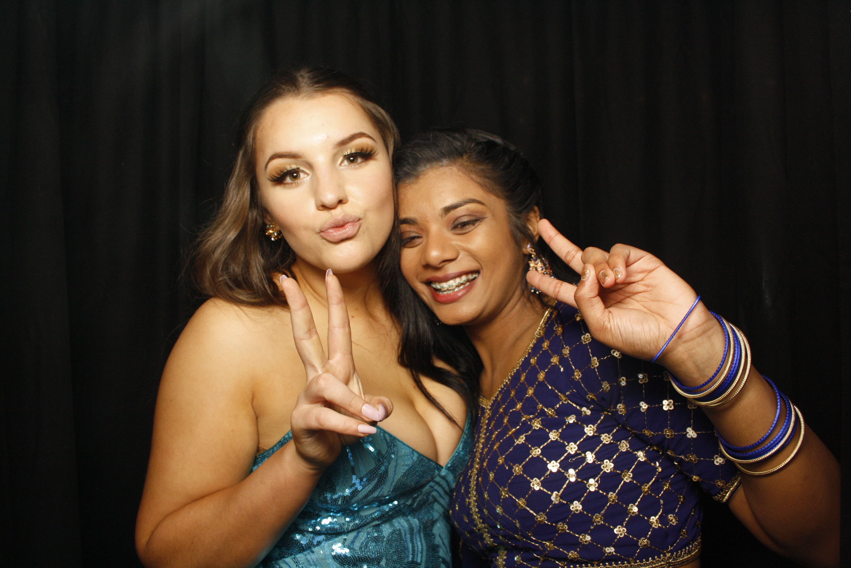 Solway College Ball | View more photos from the event at wgtngallery.classicphotobooths.co.nz/u/wgtncpbgallery/Solway-College-Ball