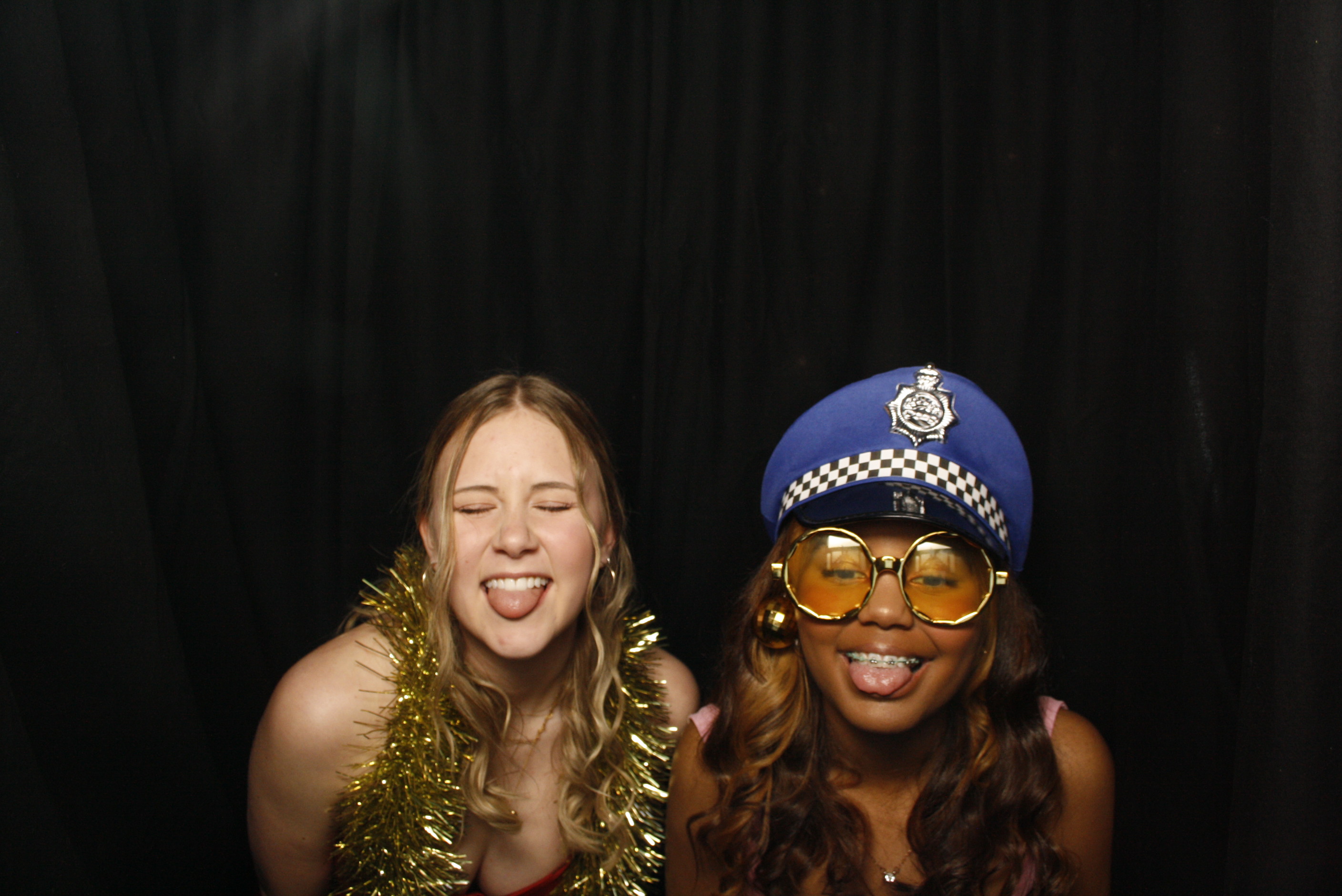 Solway College Ball | View more photos from the event at wgtngallery.classicphotobooths.co.nz/u/wgtncpbgallery/Solway-College-Ball