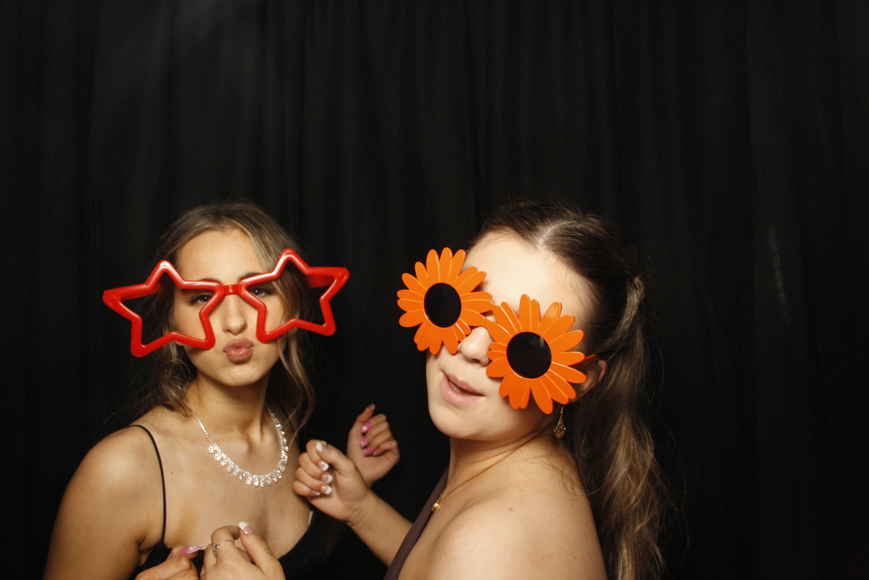 Solway College Ball | View more photos from the event at wgtngallery.classicphotobooths.co.nz/u/wgtncpbgallery/Solway-College-Ball