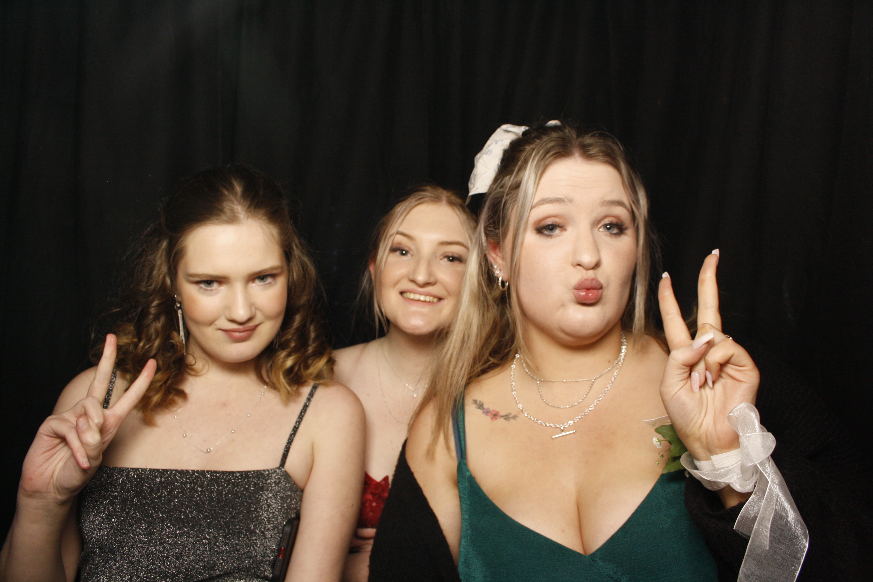 Solway College Ball | View more photos from the event at wgtngallery.classicphotobooths.co.nz/u/wgtncpbgallery/Solway-College-Ball