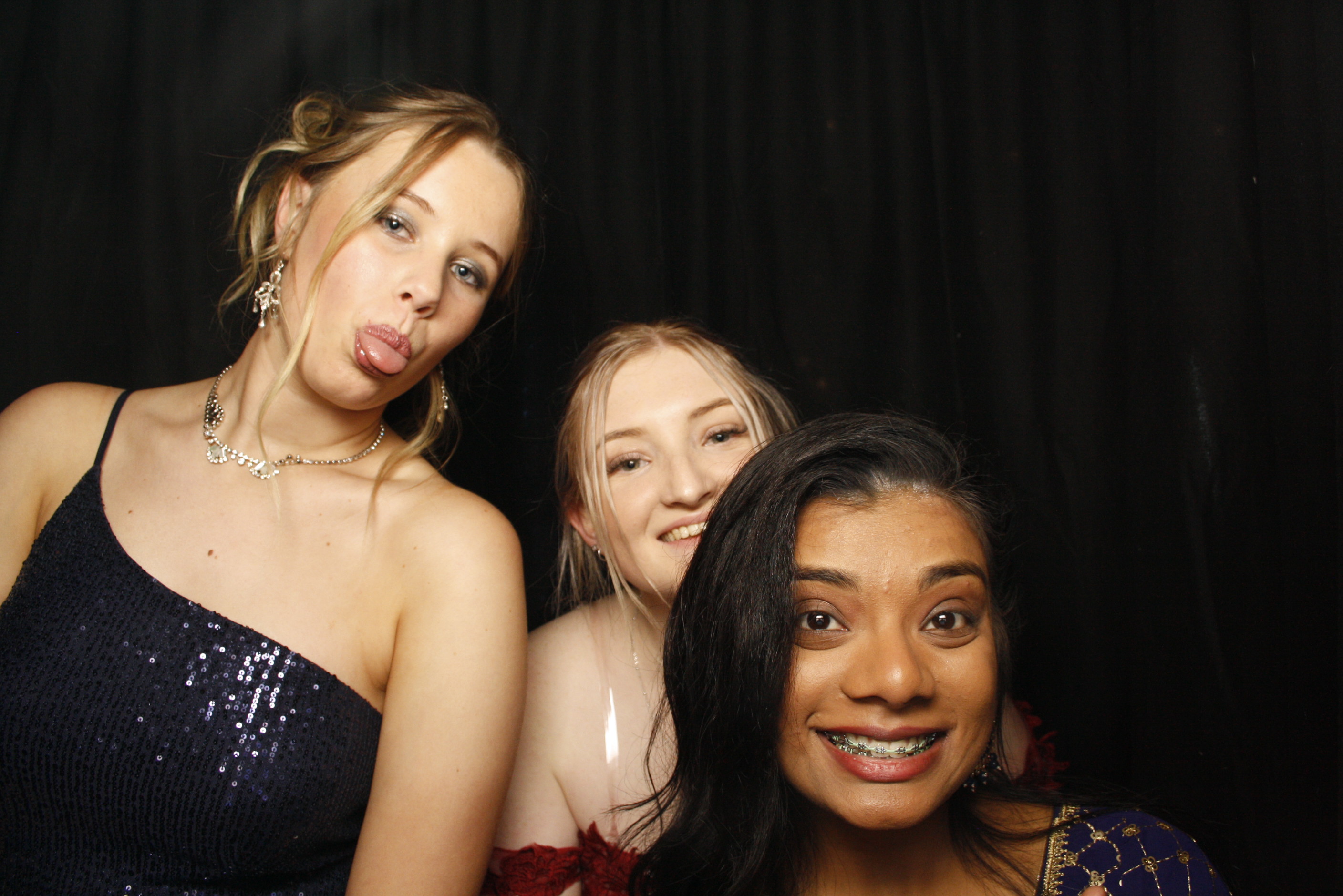 Solway College Ball | View more photos from the event at wgtngallery.classicphotobooths.co.nz/u/wgtncpbgallery/Solway-College-Ball