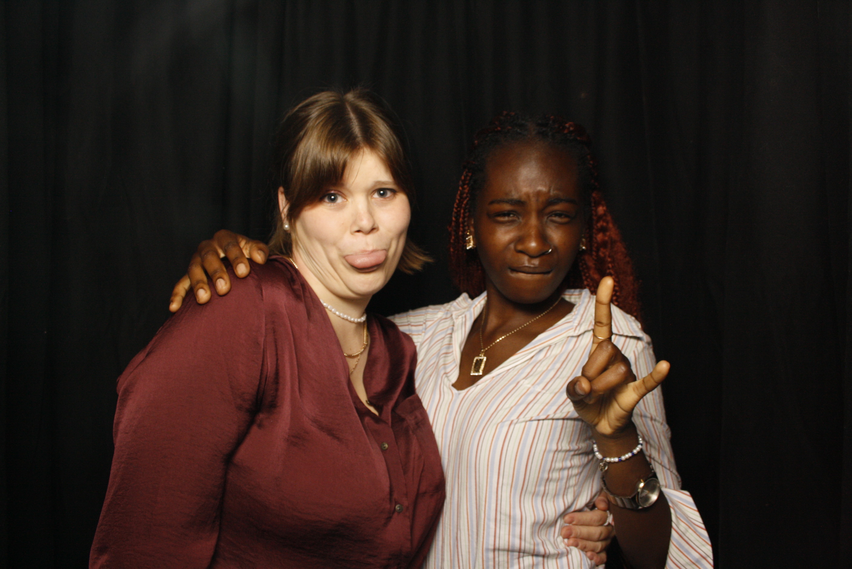 Solway College Ball | View more photos from the event at wgtngallery.classicphotobooths.co.nz/u/wgtncpbgallery/Solway-College-Ball