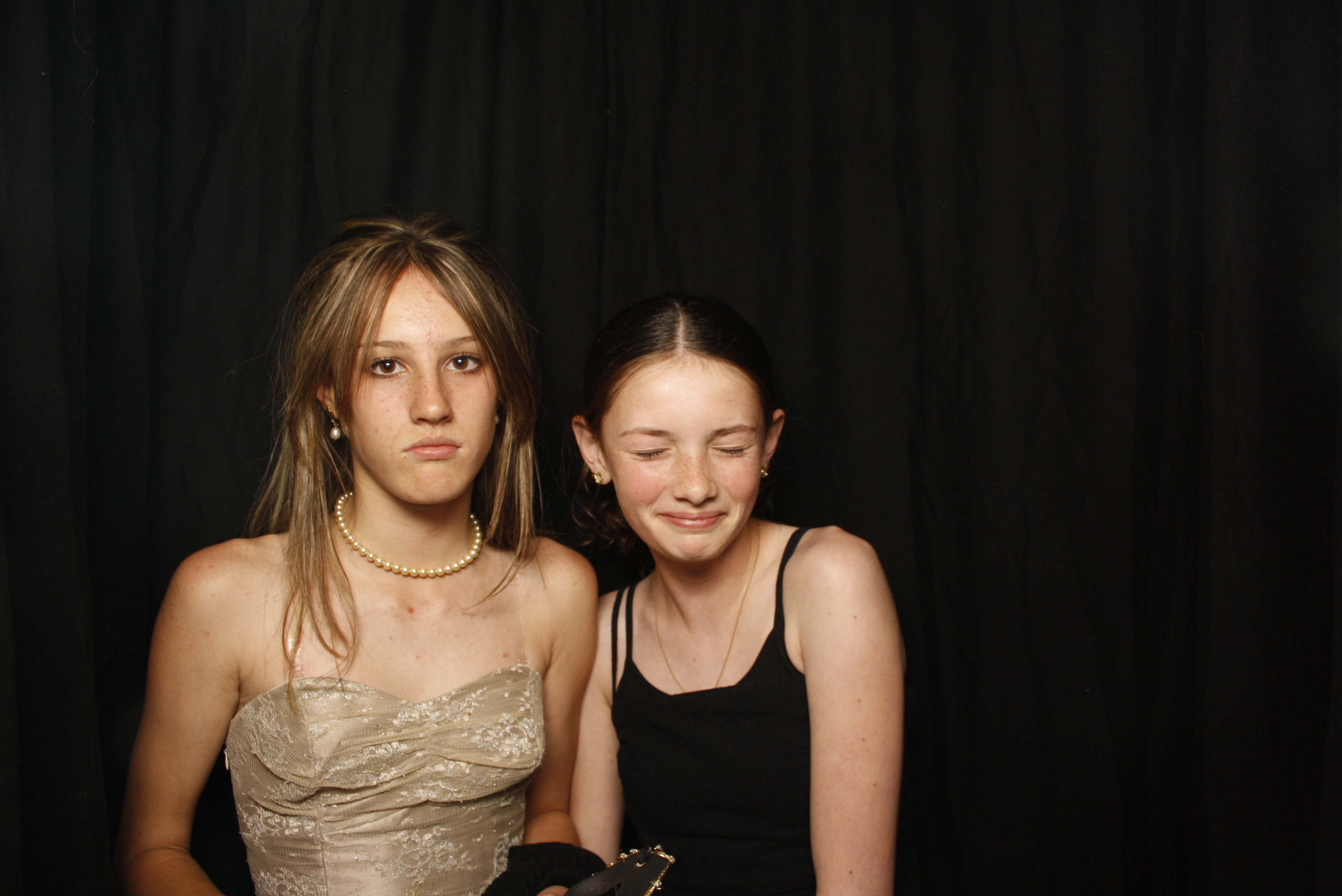 Waikanae School Leavers Dinner 2023 | View more photos from the event at wgtngallery.classicphotobooths.co.nz/u/wgtncpbgallery/Waikanae-School-Leavers-Dinner-2023