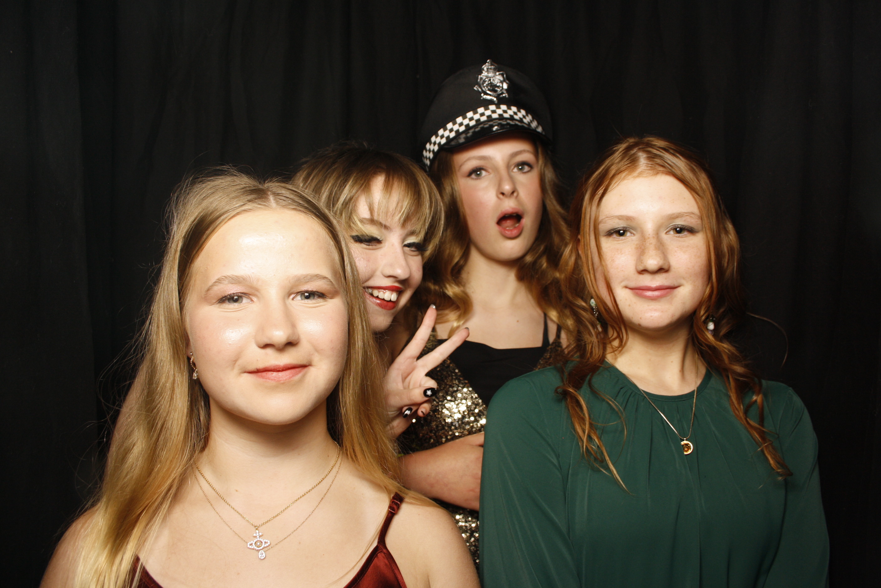 Waikanae School Leavers Dinner 2023 | View more photos from the event at wgtngallery.classicphotobooths.co.nz/u/wgtncpbgallery/Waikanae-School-Leavers-Dinner-2023