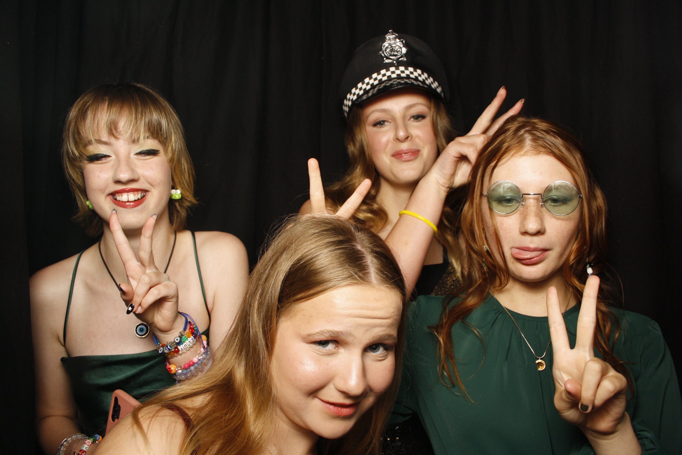 Waikanae School Leavers Dinner 2023 | View more photos from the event at wgtngallery.classicphotobooths.co.nz/u/wgtncpbgallery/Waikanae-School-Leavers-Dinner-2023